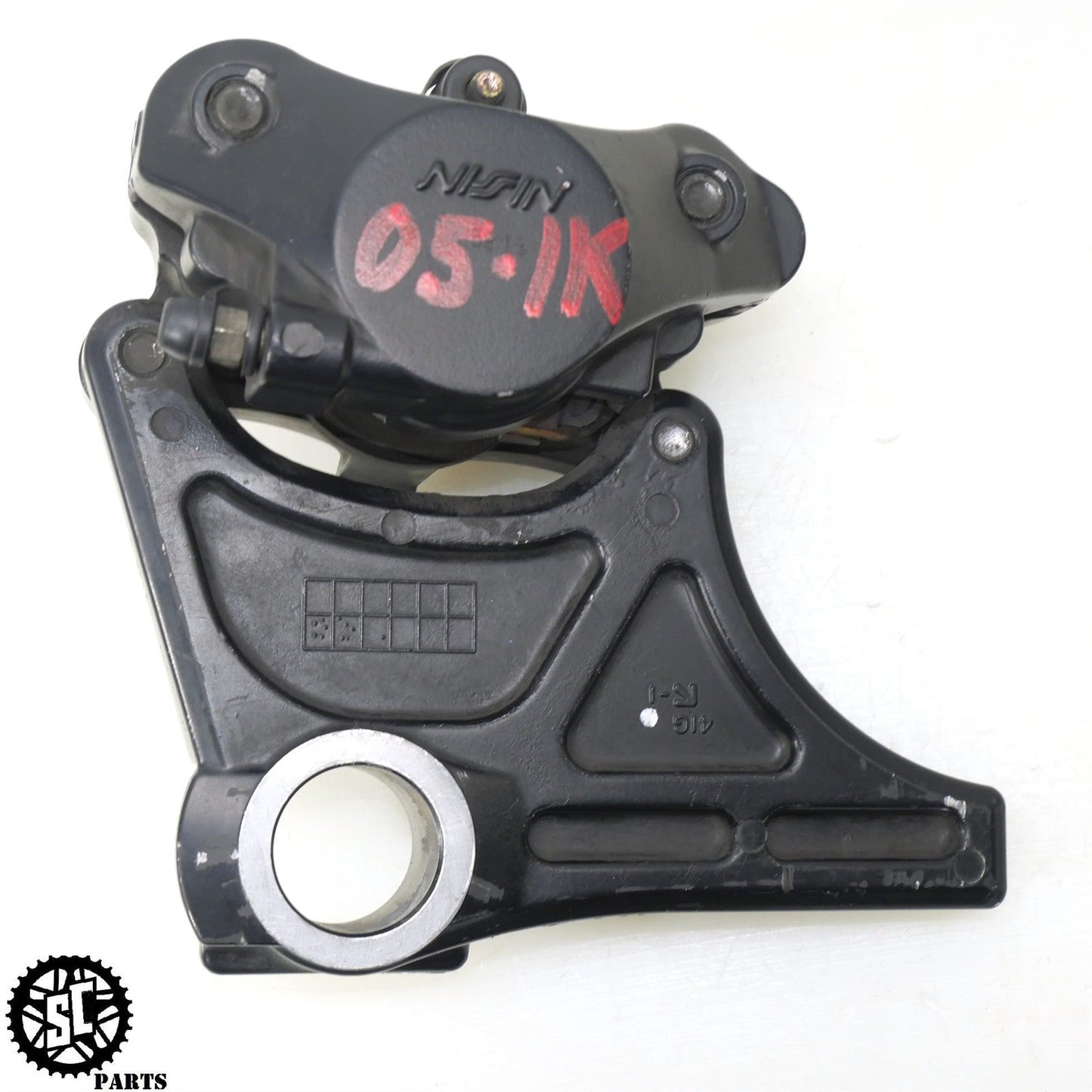 2005 2006 SUZUKI GSXR 1000 REAR BRAKE CALIPER BRACKET S22