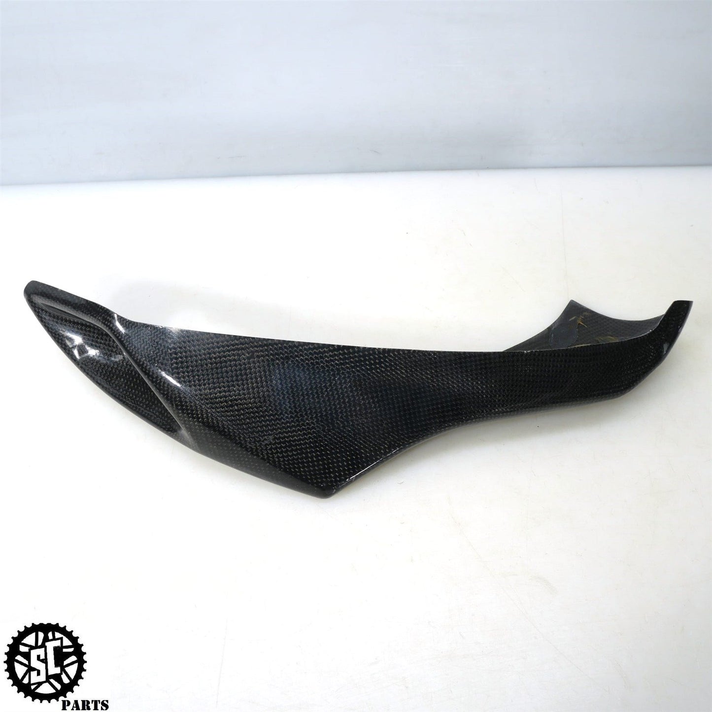 2005 2006 SUZUKI GSXR 1000 CARBON FIBER AIR DUCT TUBE COVER S22