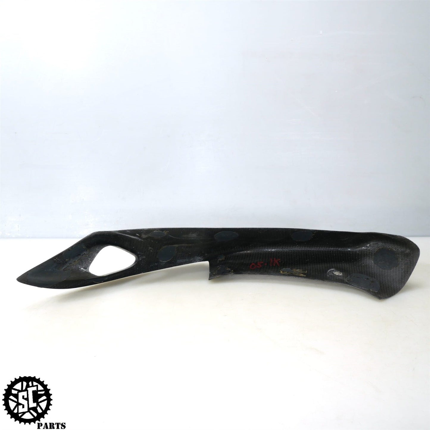 2005 2006 SUZUKI GSXR 1000 CARBON FIBER AIR DUCT TUBE COVER S22