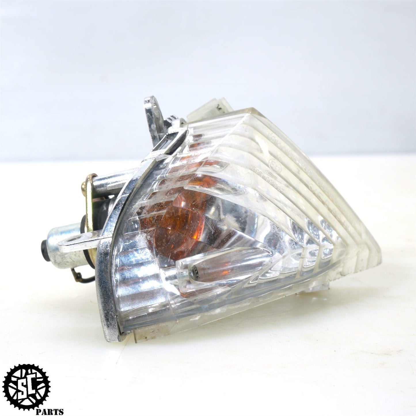 2005 2006 SUZUKI GSXR 1000 REAR TURN SIGNAL LEFT RIGHT BLINKER S22