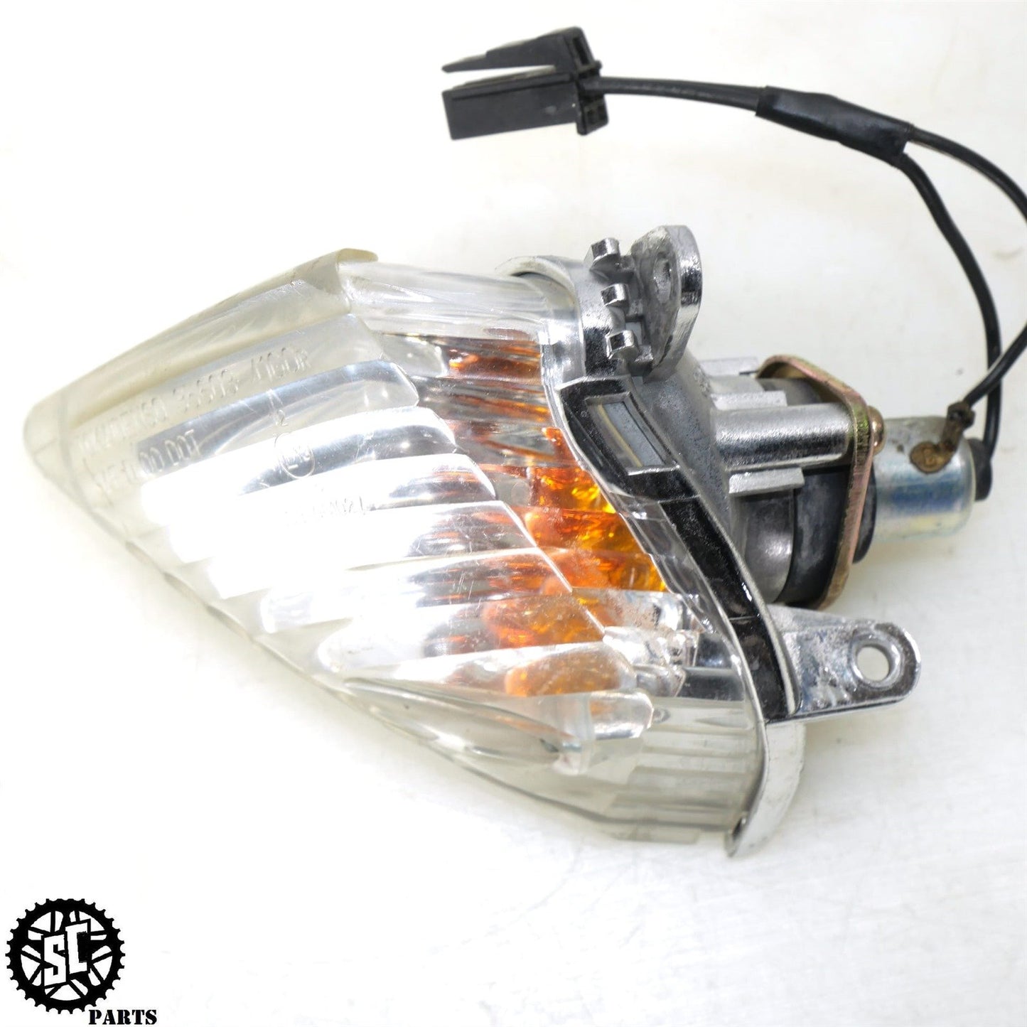 2005 2006 SUZUKI GSXR 1000 REAR TURN SIGNAL LEFT RIGHT BLINKER S22