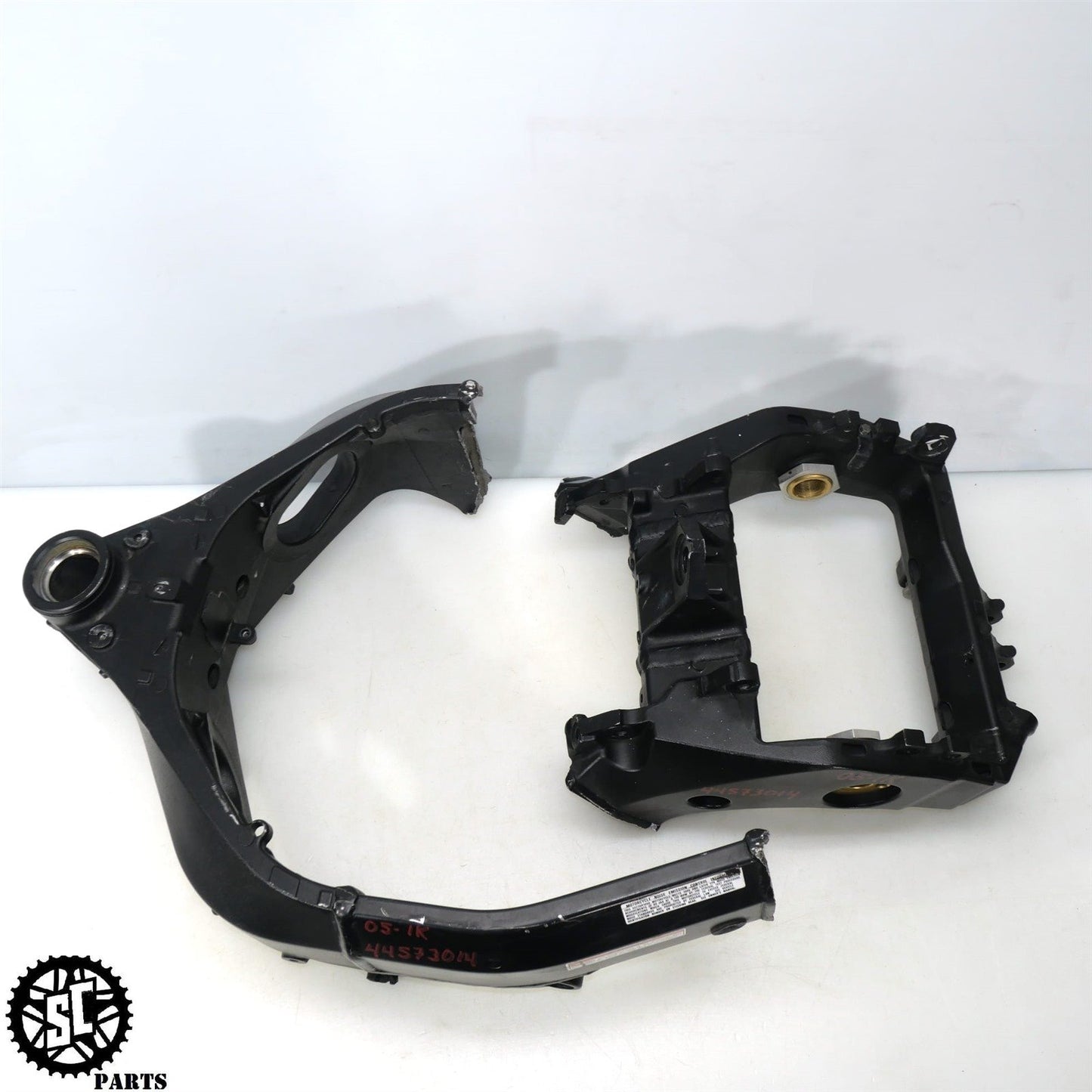 2005 2006 SUZUKI GSXR 1000 FRAME *S* S22