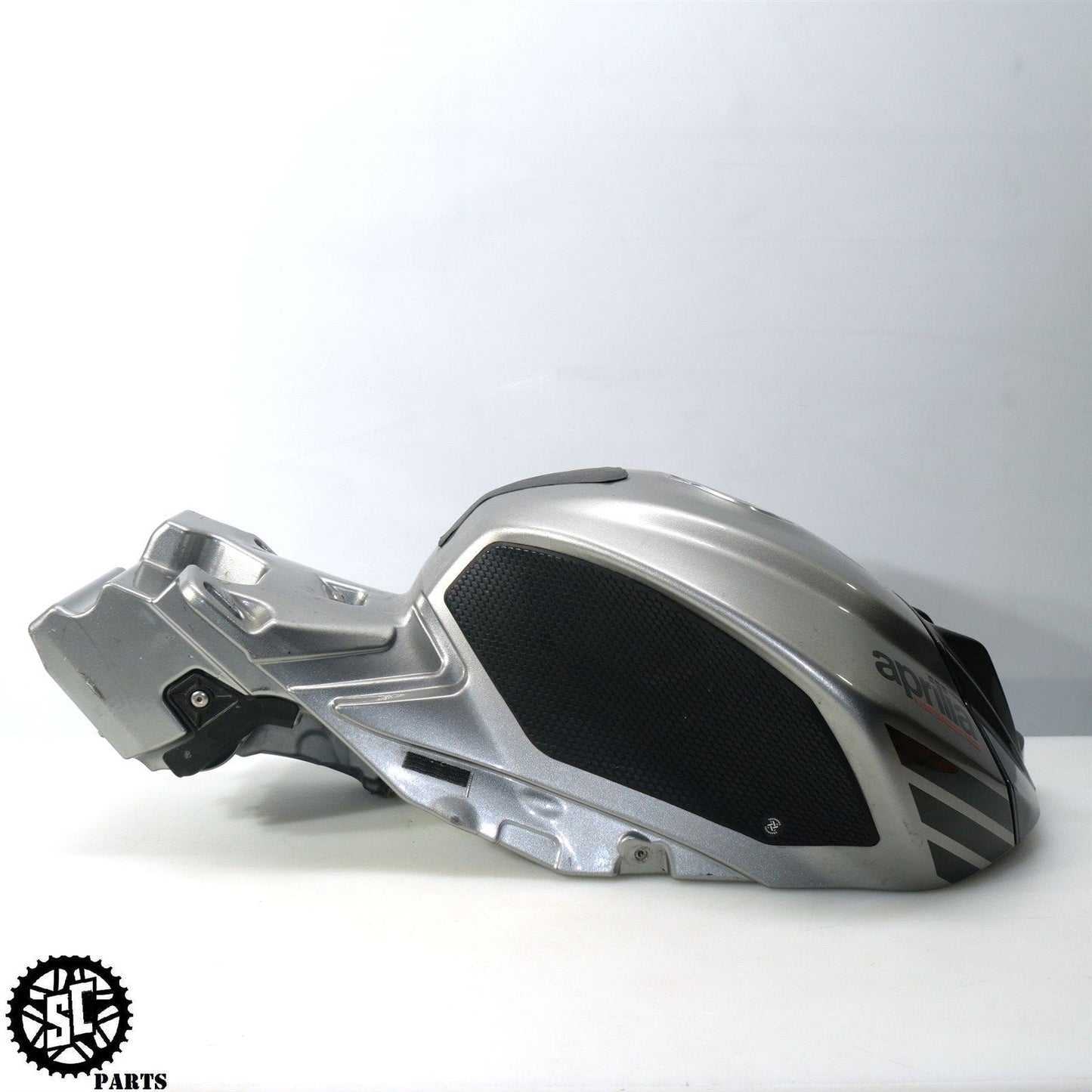 2011-2016 APRILIA TUONO V4R RSV4 GAS TANK FUEL CELL FAIRING COVER A06