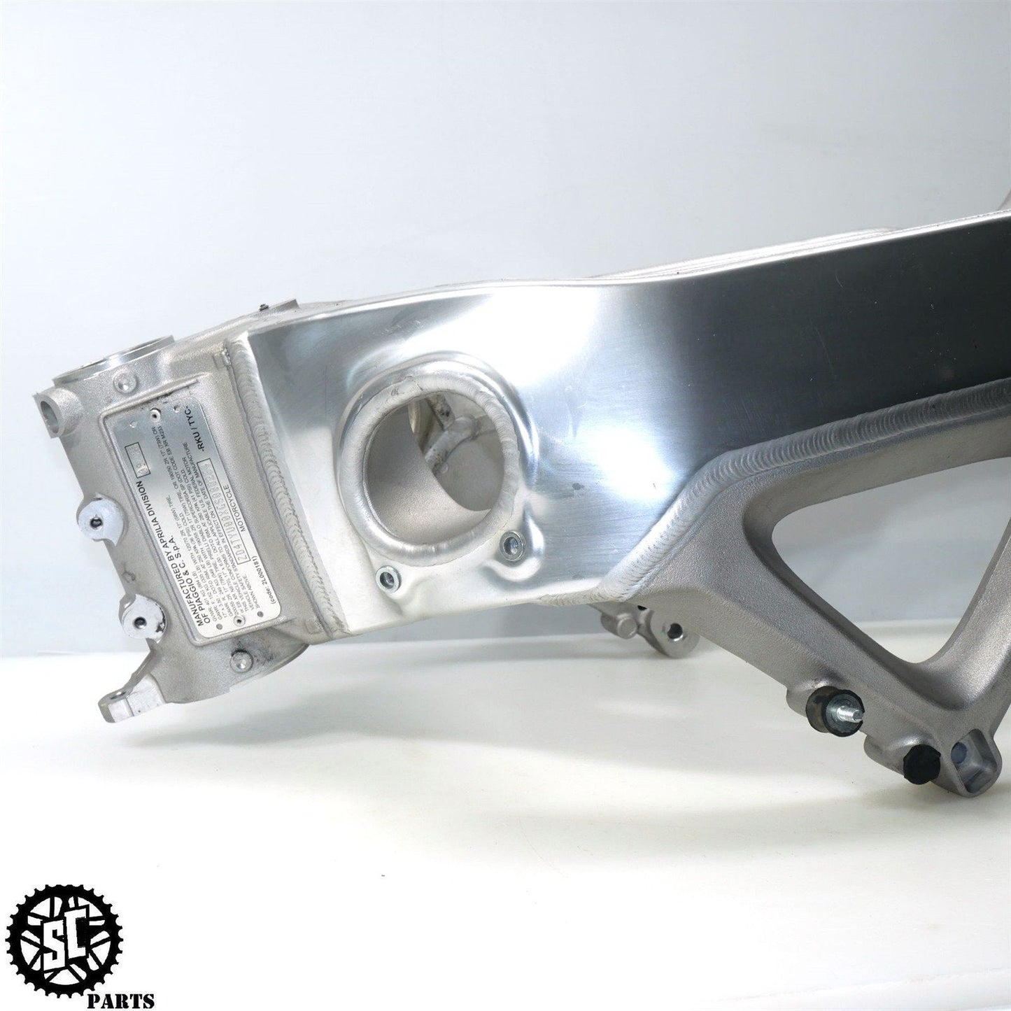 2011-2016 APRILIA TUONO V4R RSV4 MAIN FRAME CHASSIS *S* A06