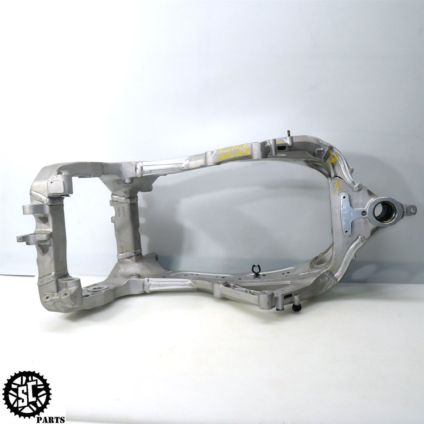 2011-2016 APRILIA TUONO V4R RSV4 MAIN FRAME CHASSIS *S* A06