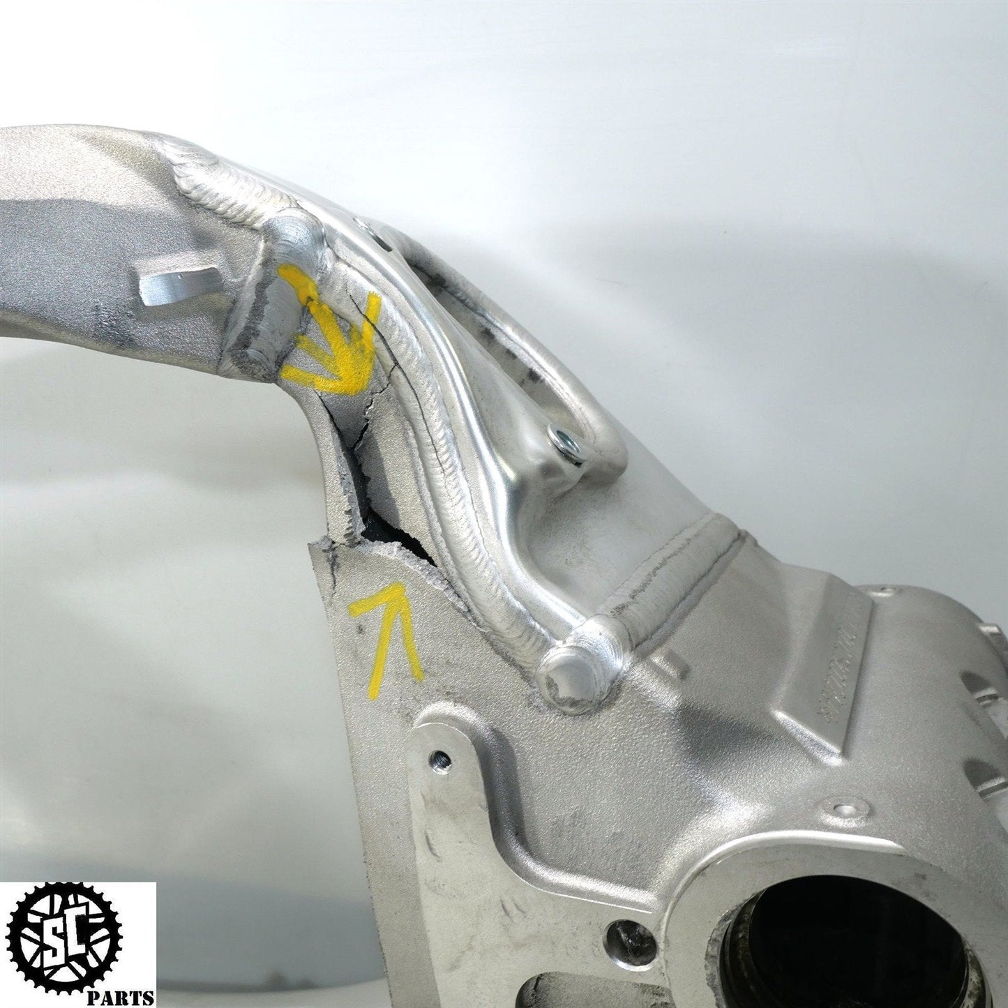 2011-2016 APRILIA TUONO V4R RSV4 MAIN FRAME CHASSIS *S* A06