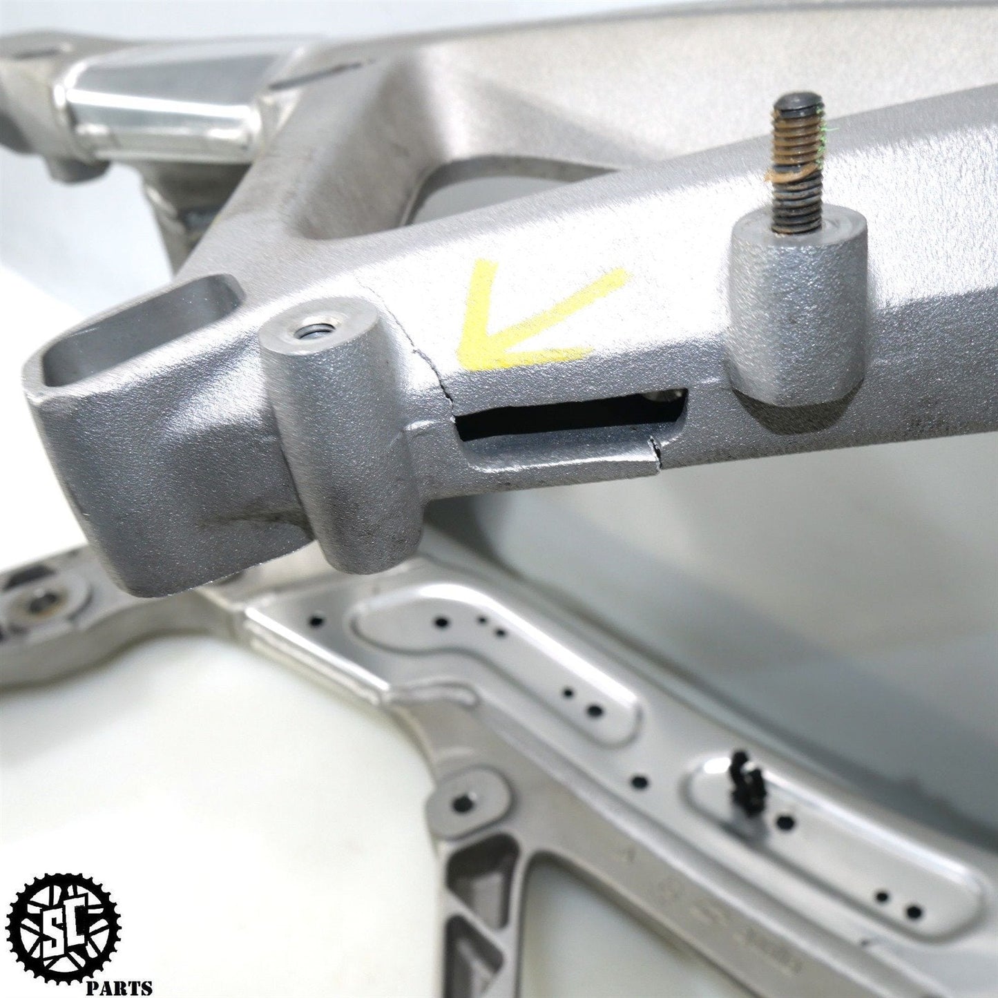 2011-2016 APRILIA TUONO V4R RSV4 MAIN FRAME CHASSIS *S* A06