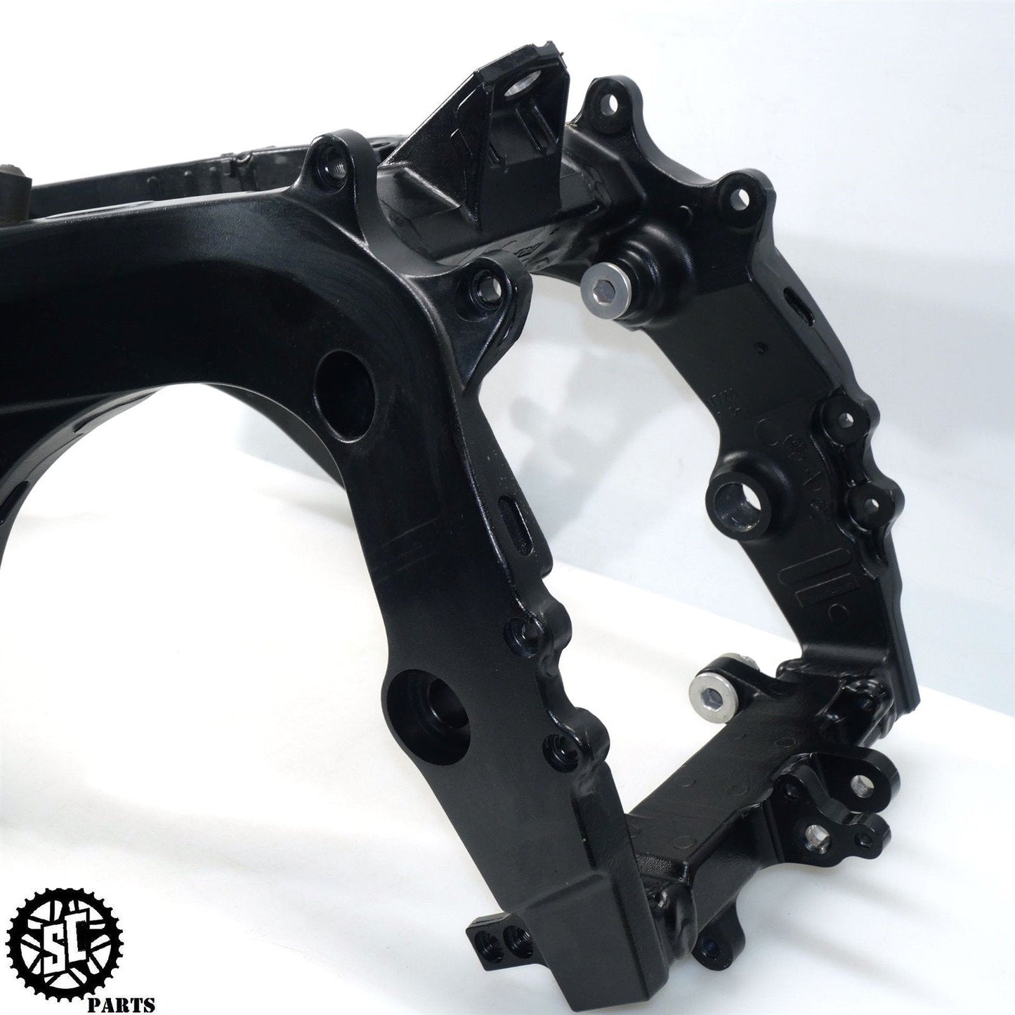 2022 SUZUKI GSXR 600 MAIN FRAME CHASSIS *S* S70