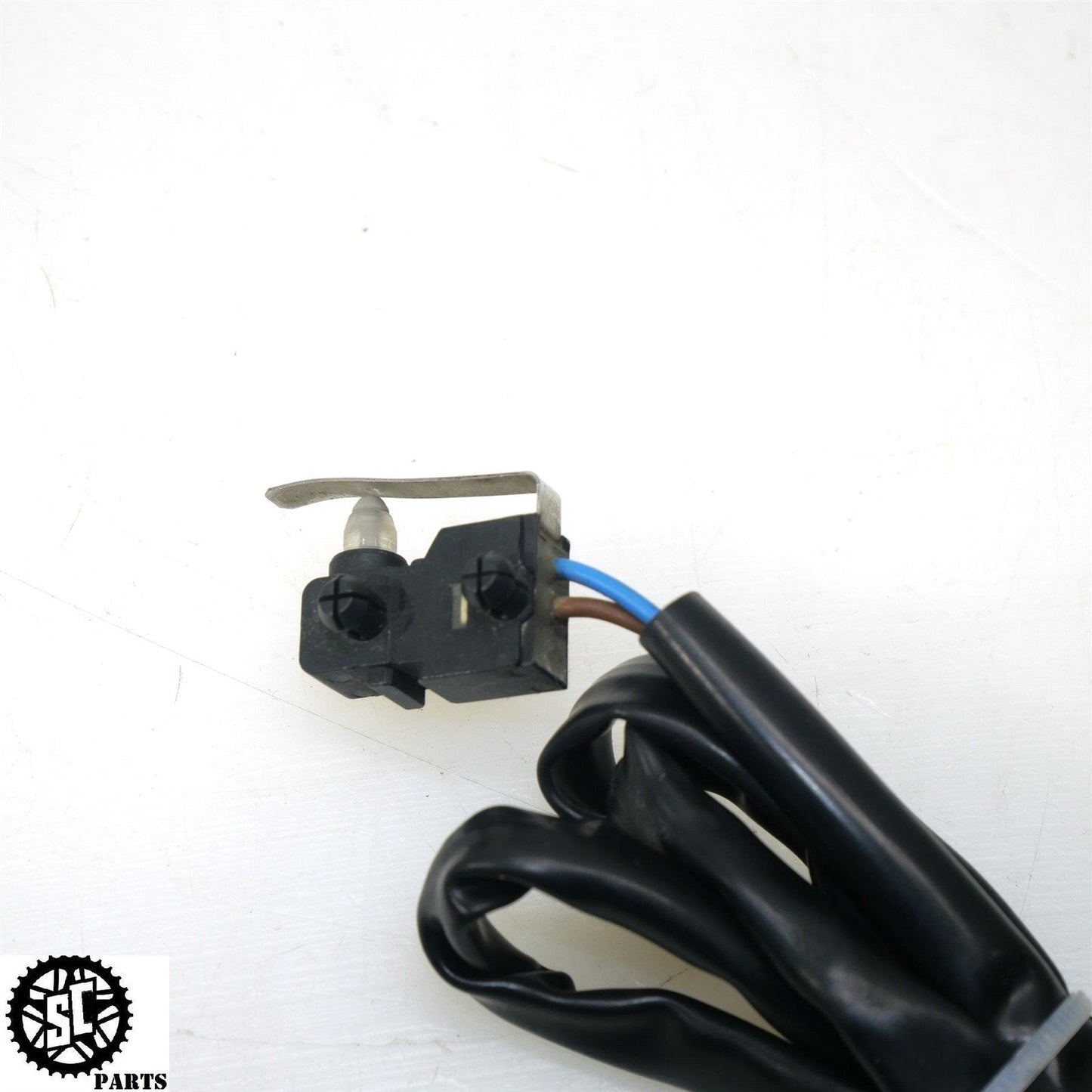 2015 DUCATI DIAVEL CLUTCH MASTER MICRO SWITCH SENSOR D32