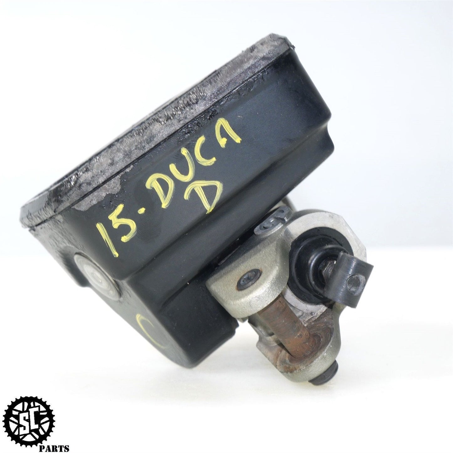 2015 DUCATI DIAVEL HYDRAULIC CLUTCH MASTER CYLINDER D32