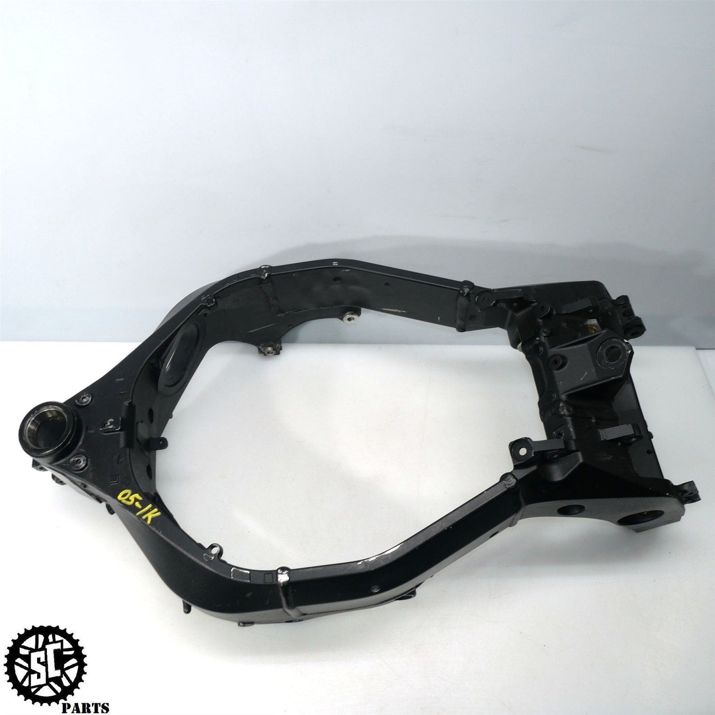 2005 2006 SUZUKI GSXR1000 MAIN FRAME CHASSIS *S* S09