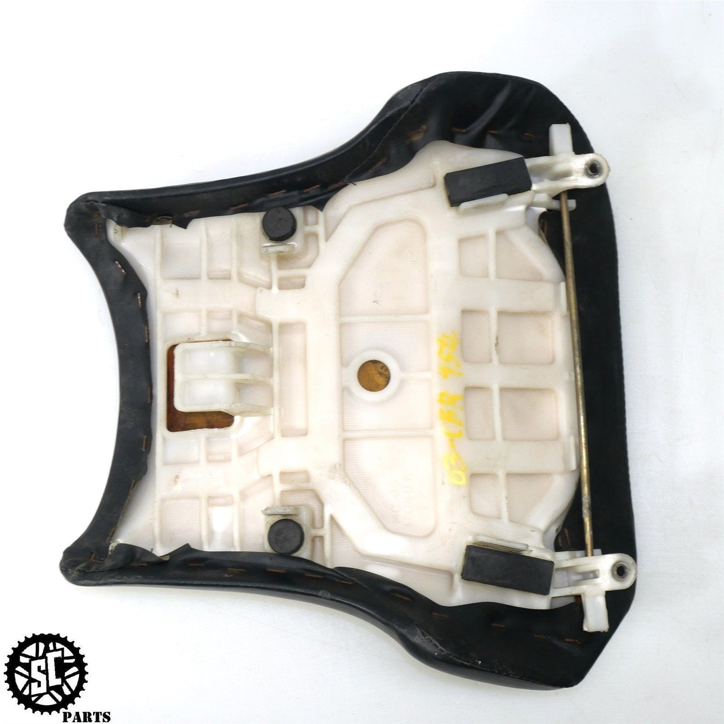 2002 2003 HONDA CBR954RR FRONT SEAT OEM H42