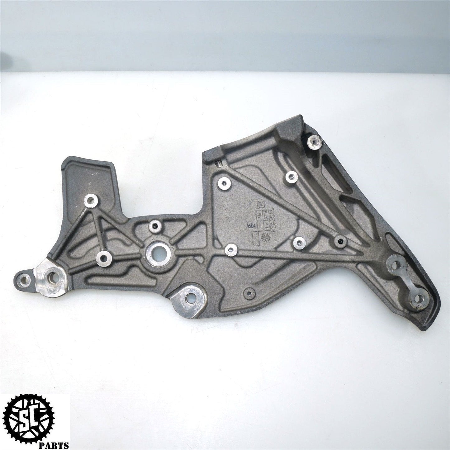 2014-2022 INDIAN SCOUT FRAME MID BRACKET 5139625-626 5139624-626 HD40