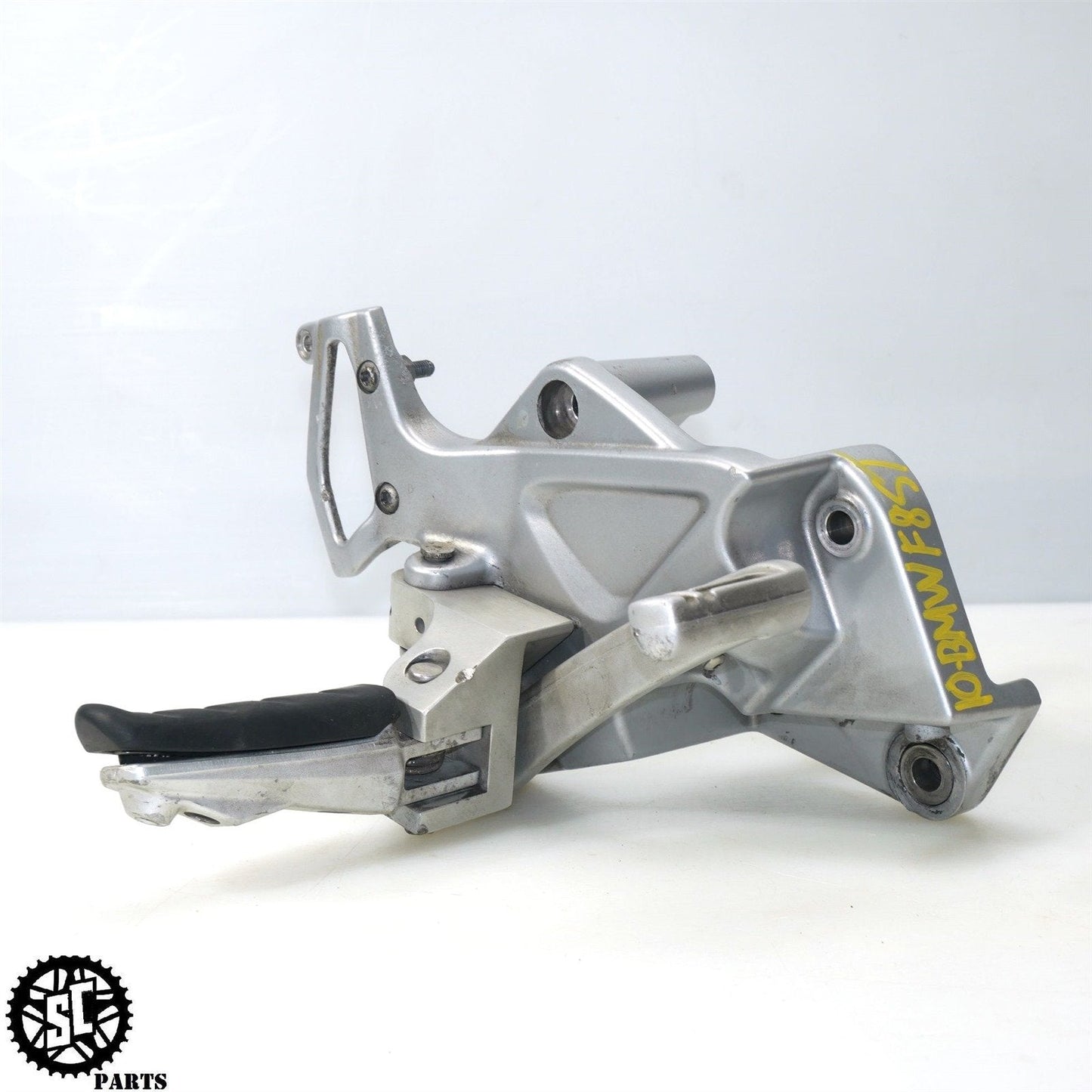 2005-2013 BMW F800ST RIGHT REARSET FOOT PEG BRAKE PEDAL BRACKET B28