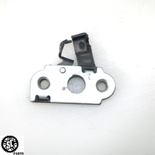 2020-2023 TRIUMPH TIGER 900 RALLY PRO SEAT LATCH T32