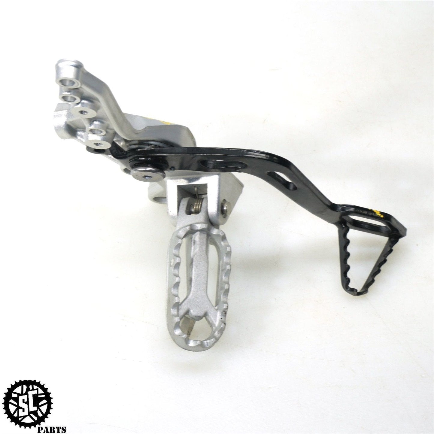 2020-2023 TRIUMPH TIGER 900 RALLY PRO RIGHT FOOT PEG BRAKE LEVER PEDAL T32