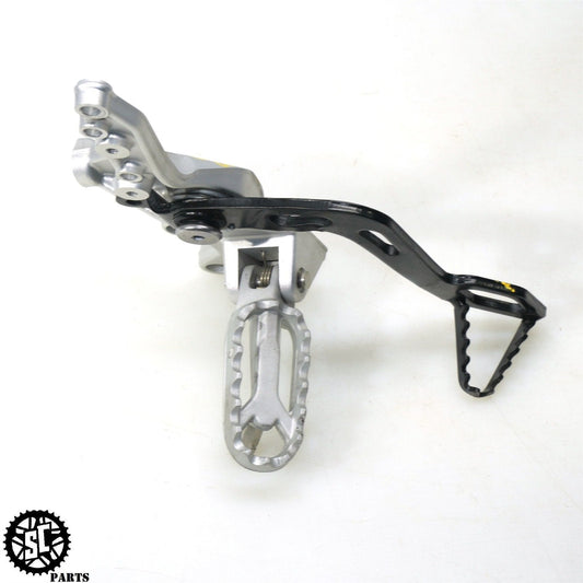 2020-2023 TRIUMPH TIGER 900 RALLY PRO RIGHT FOOT PEG BRAKE LEVER PEDAL T32