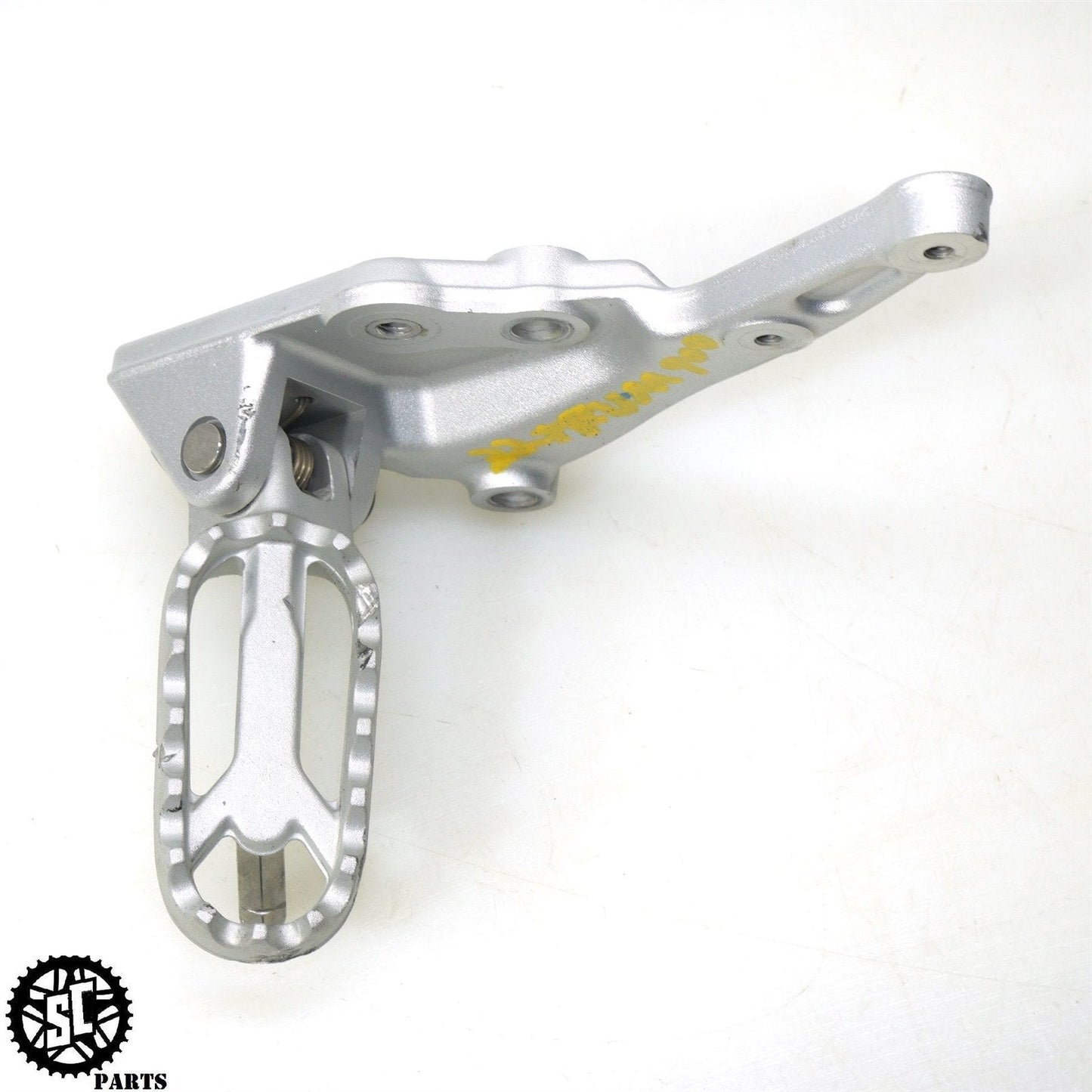 2020-2023 TRIUMPH TIGER 900 RALLY PRO LEFT FOOT PEG BRACKET FRONT REARSET T32