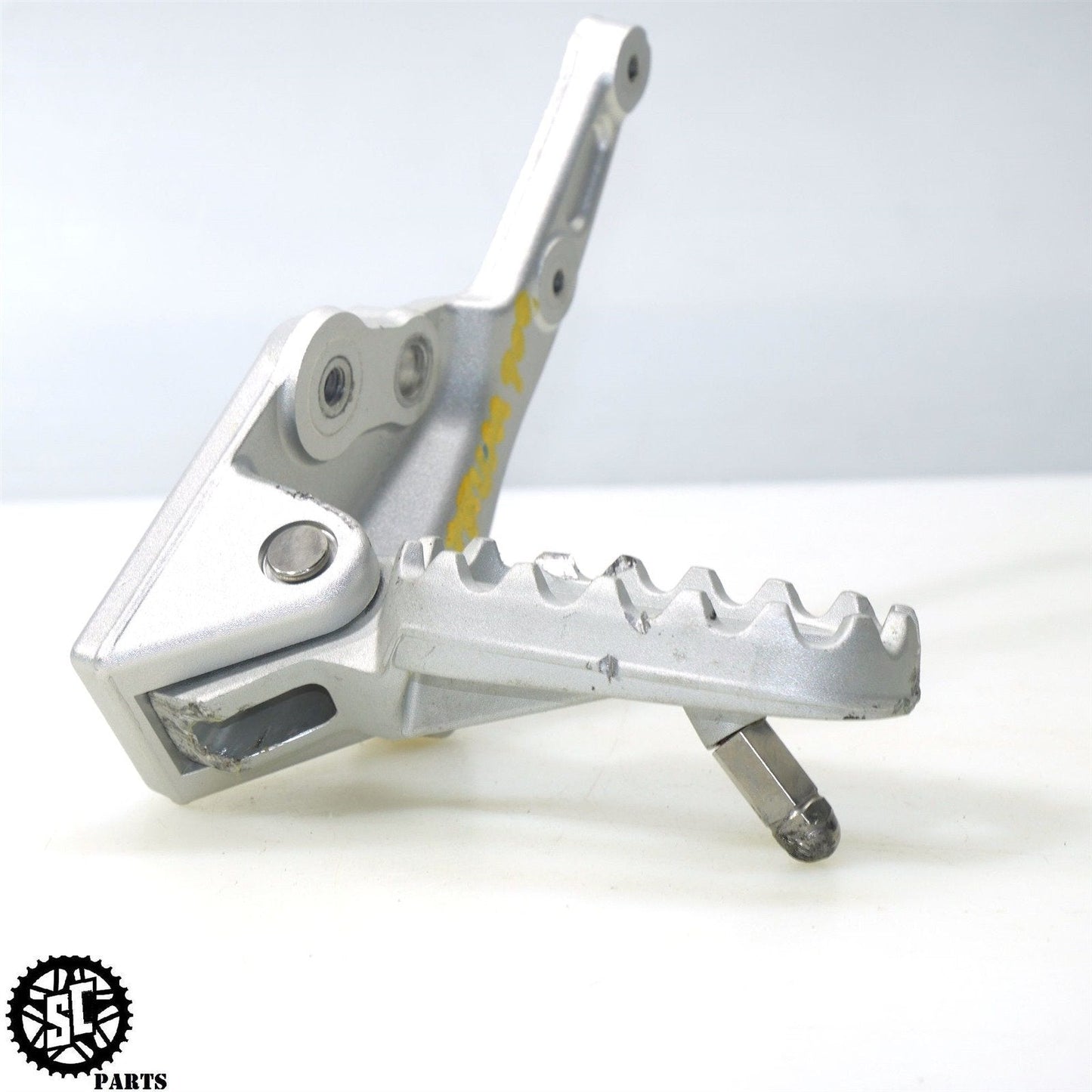 2020-2023 TRIUMPH TIGER 900 RALLY PRO LEFT FOOT PEG BRACKET FRONT REARSET T32