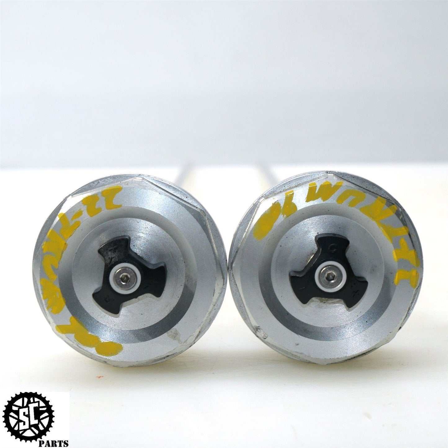 2020-2023 TRIUMPH TIGER 900 RALLY PRO FRONT FORK TUBE PRELOAD ADJUSTER T32