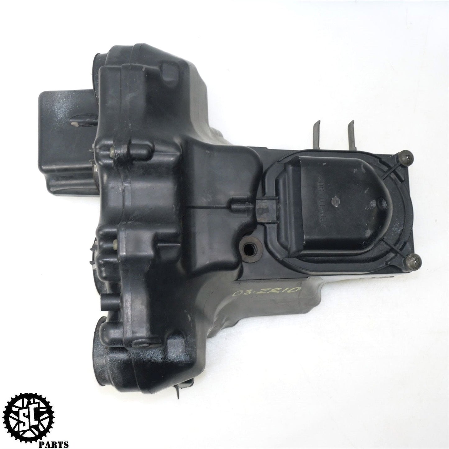 2003-2006 KAWASAKI Z1000 AIR BOX FILTER HOUSING K30 – SALVAGECYCLEPARTS