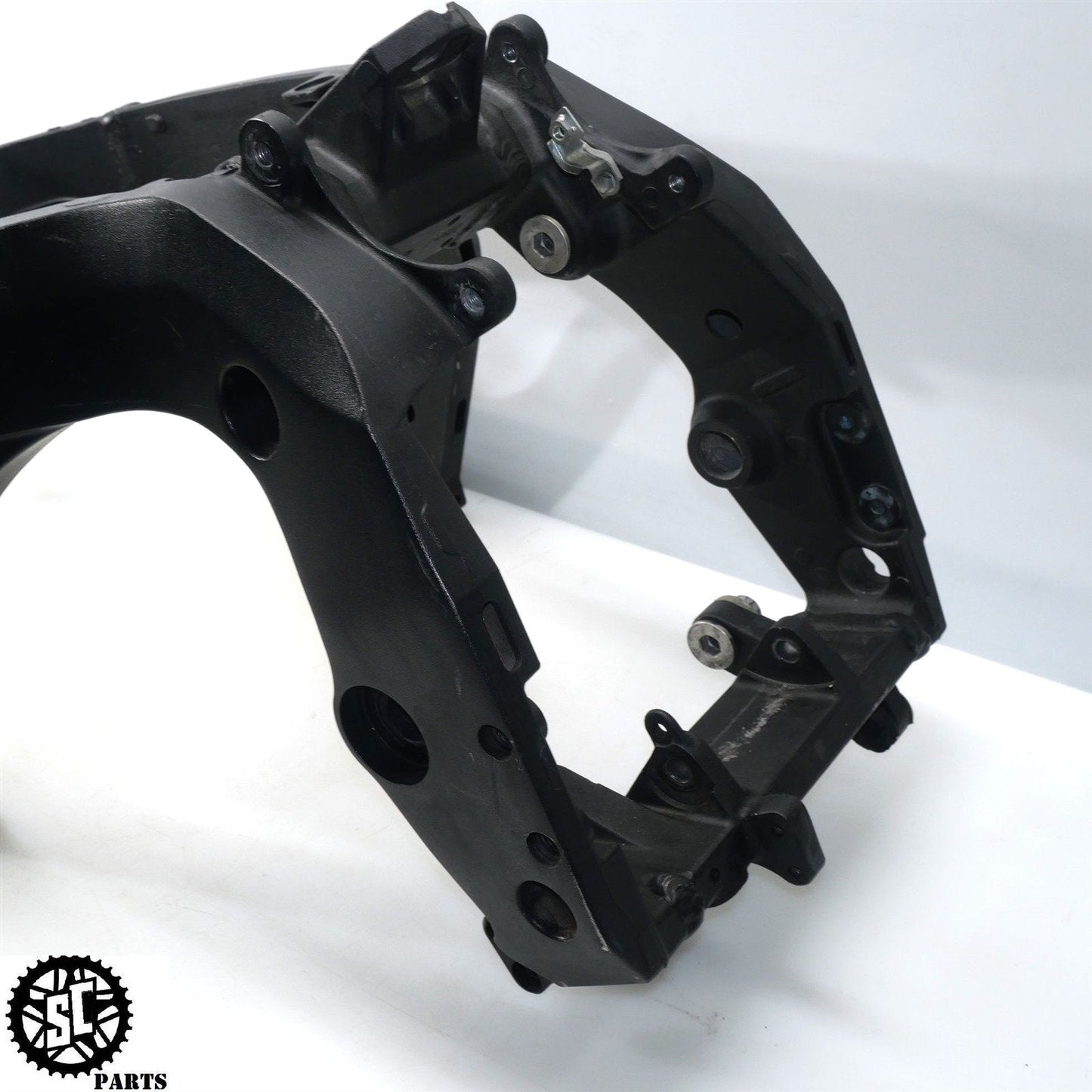 2006 2007 SUZUKI GSXR 600 MAIN FRAME CHASSIS *S* S51