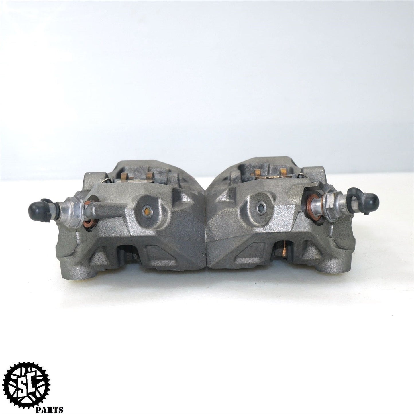 2022 INDIAN CHALLENGER FRONT BRAKE CALIPER BREMBO HD29