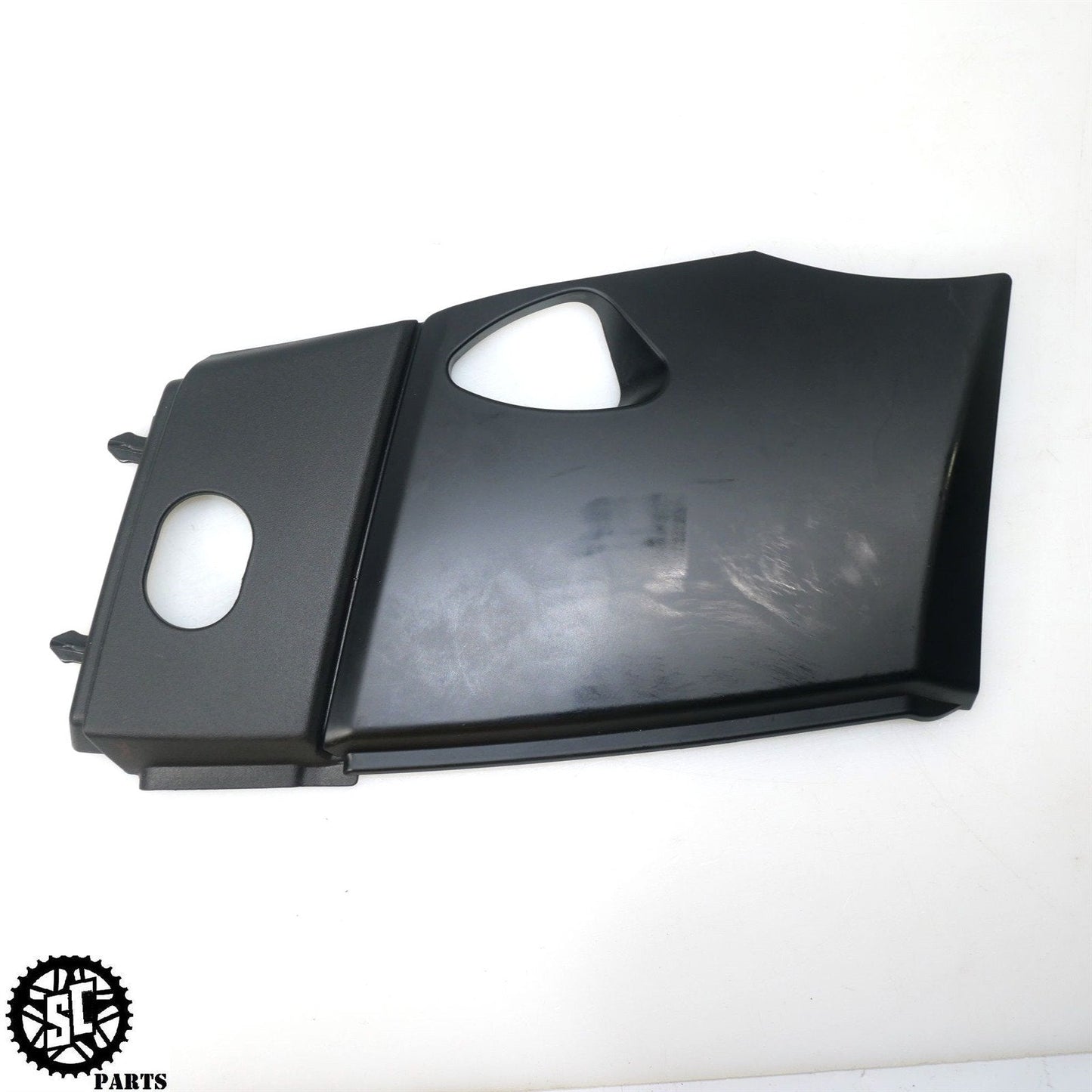2022 INDIAN CHALLENGER RIGHT LOWER SIDE FAIRING COVER 5455009 HD29