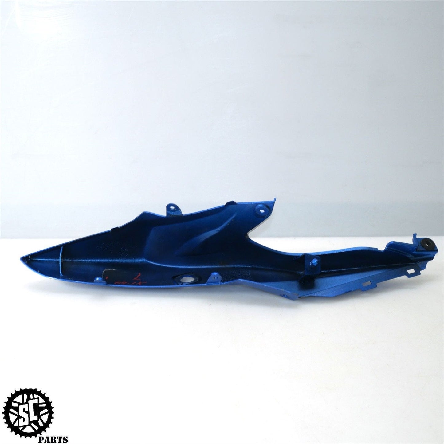 2016 SUZUKI GSXR1000 REAR LEFT TAIL FAIRING PLASTIC S11