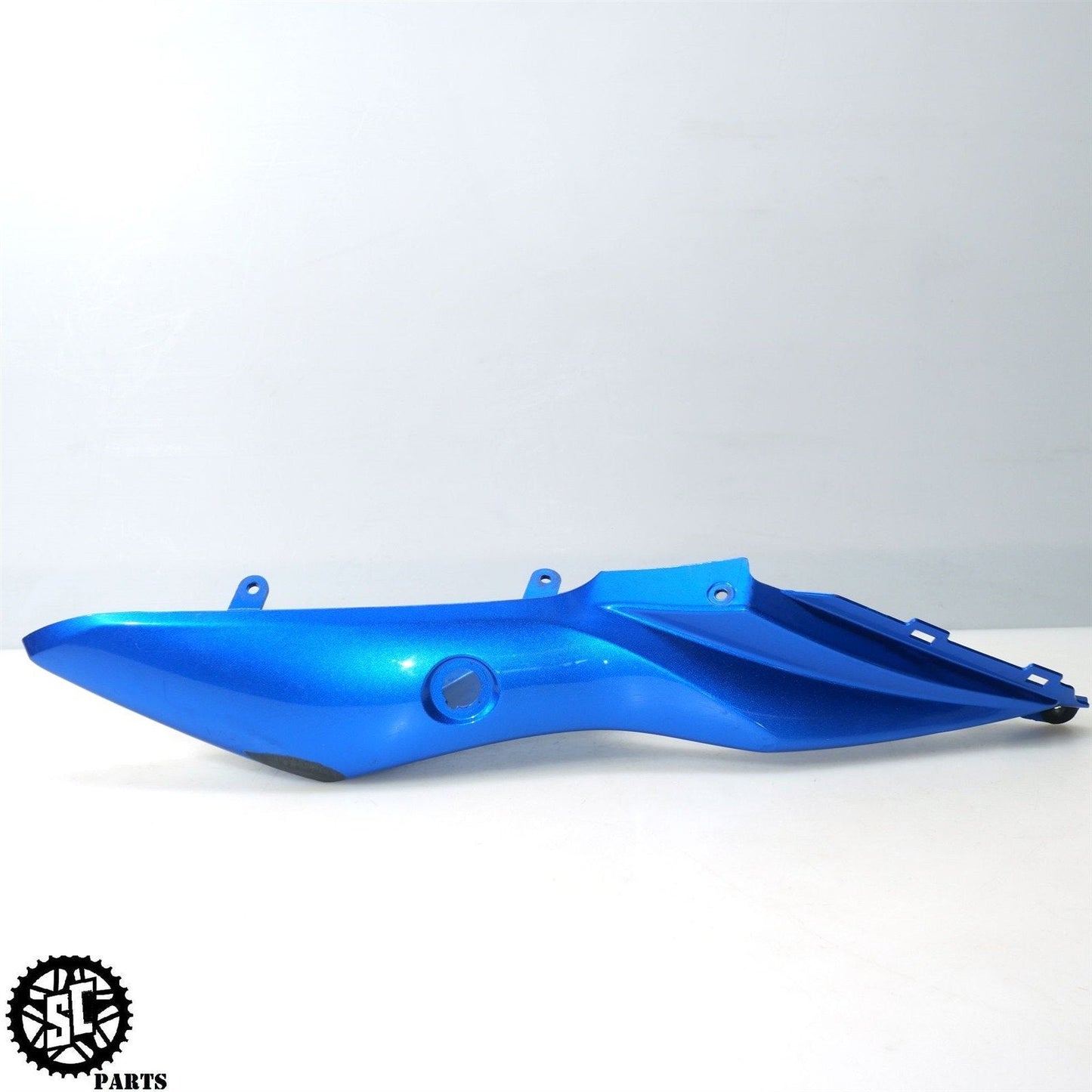 2016 SUZUKI GSXR1000 REAR LEFT TAIL FAIRING PLASTIC S11