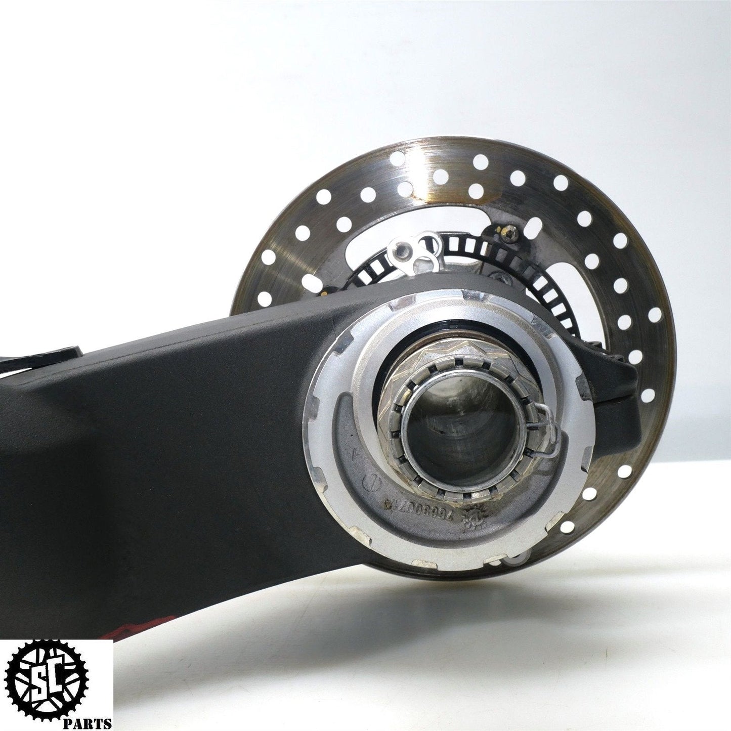 2018-2022 DUCATI PANIGALE V4S REAR SWINGARM HUB 37032192B D33