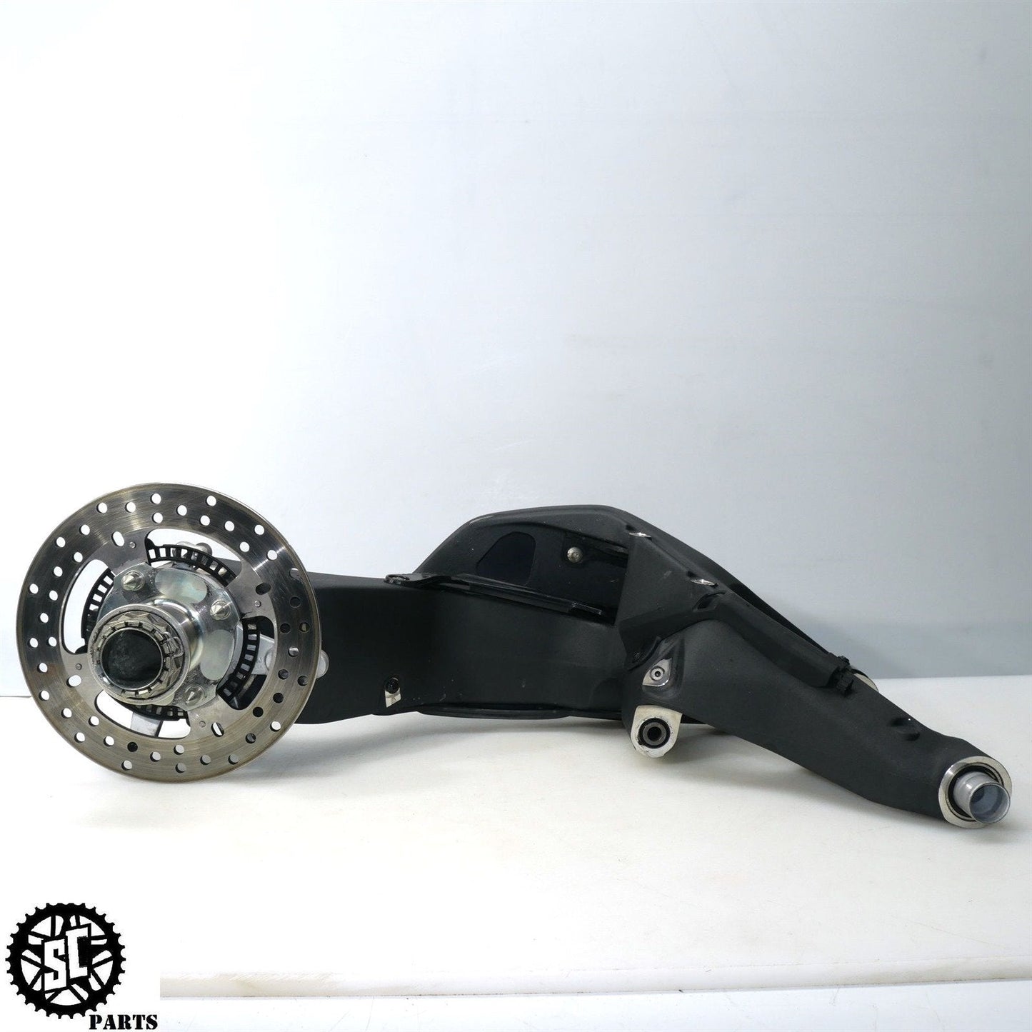 2018-2022 DUCATI PANIGALE V4S REAR SWINGARM HUB 37032192B D33