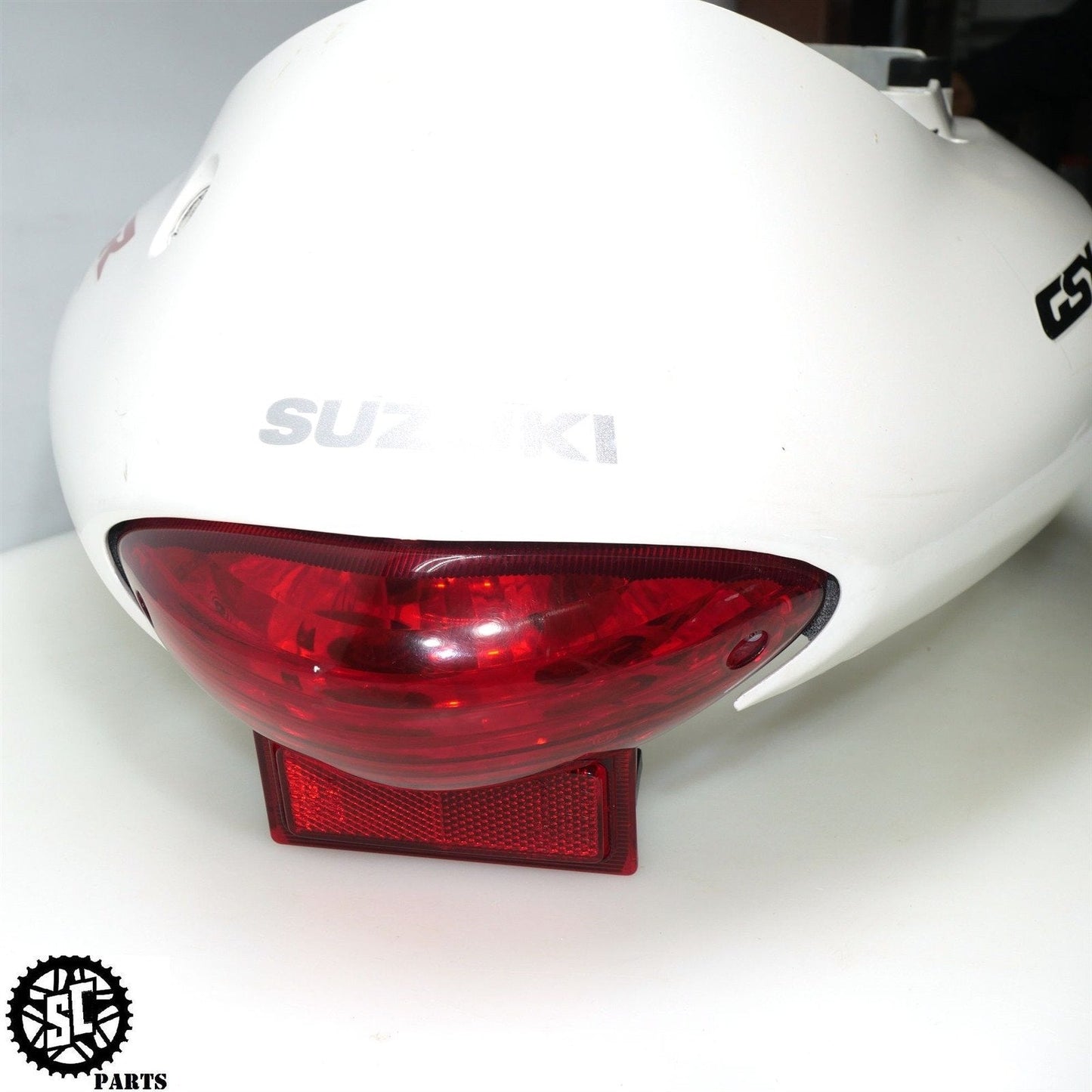 2001-2007 SUZUKI HAYABUSA REAR TAIL FAIRING S27