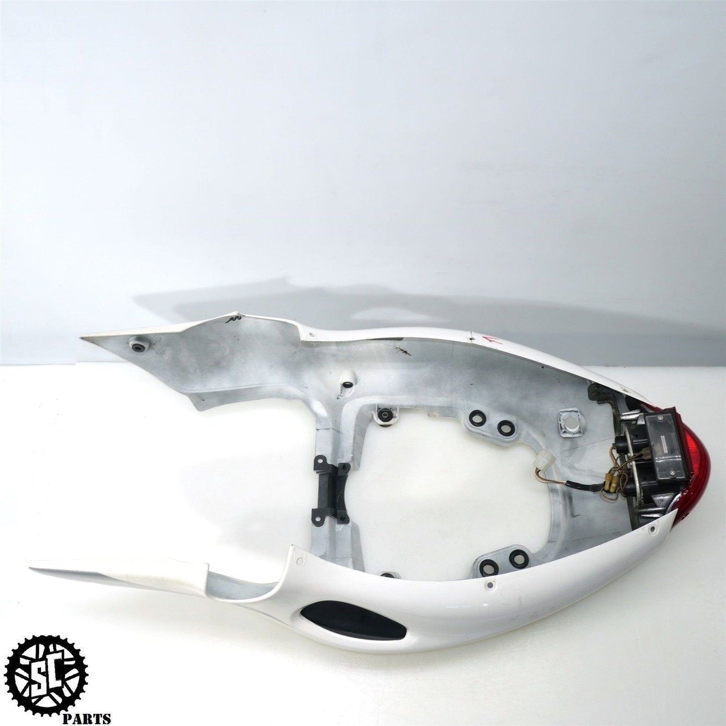 2001-2007 SUZUKI HAYABUSA REAR TAIL FAIRING S27