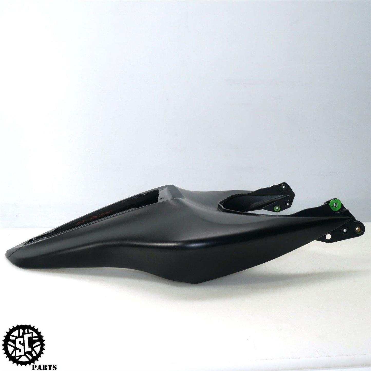 2007 2008 KAWASAKI NINJA ZX6R REAR TAIL FAIRING PLASTIC COWL K21