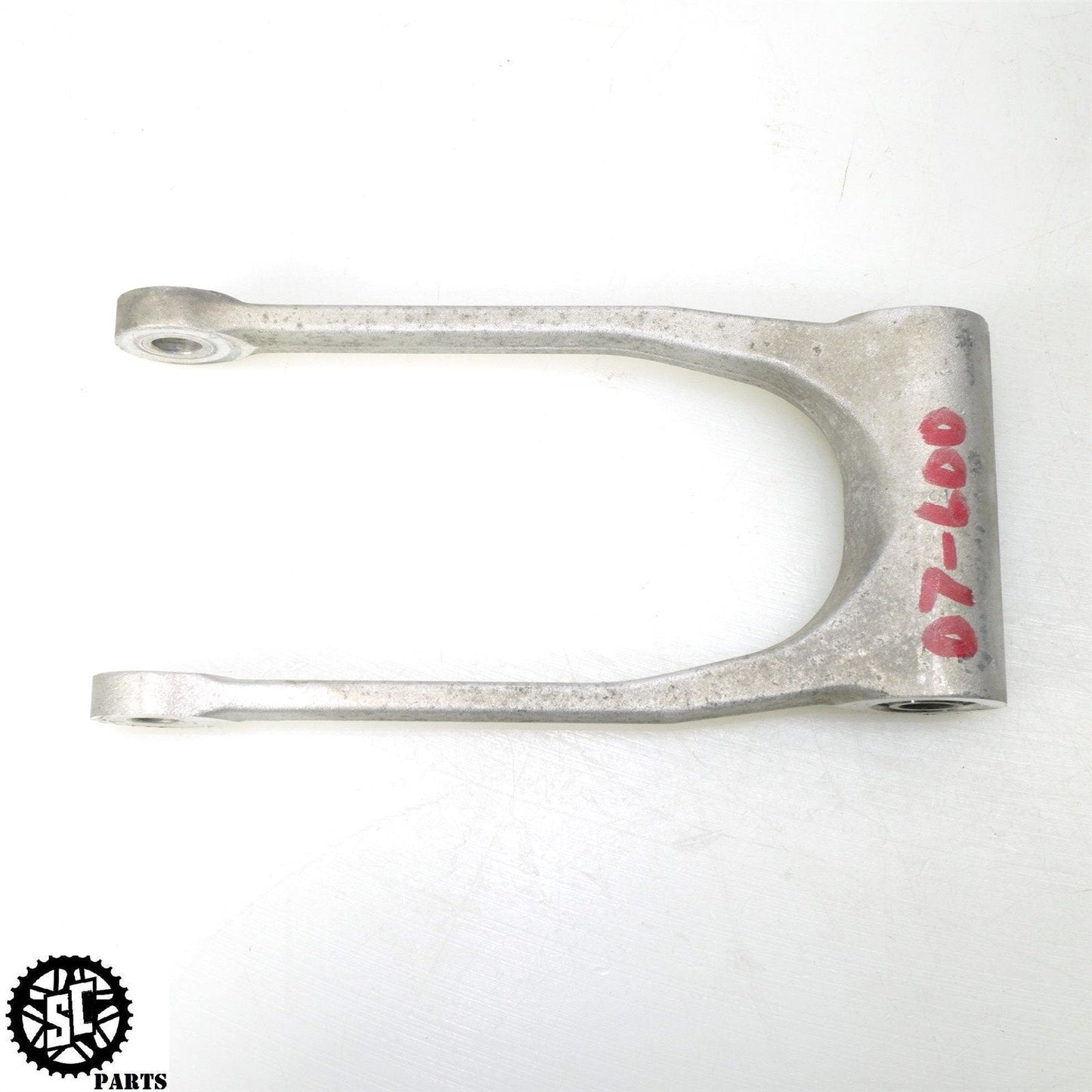 06 07 SUZUKI GSXR 600 REAR SHOCK SUSPENSION LINKAGE DOG BONE LINK S03