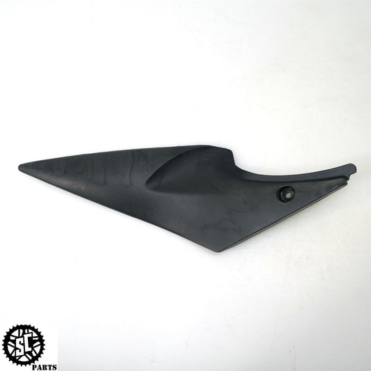 06 07 SUZUKI GSXR 600 LEFT GAS TANK UNDER SEAT FAIRING S03