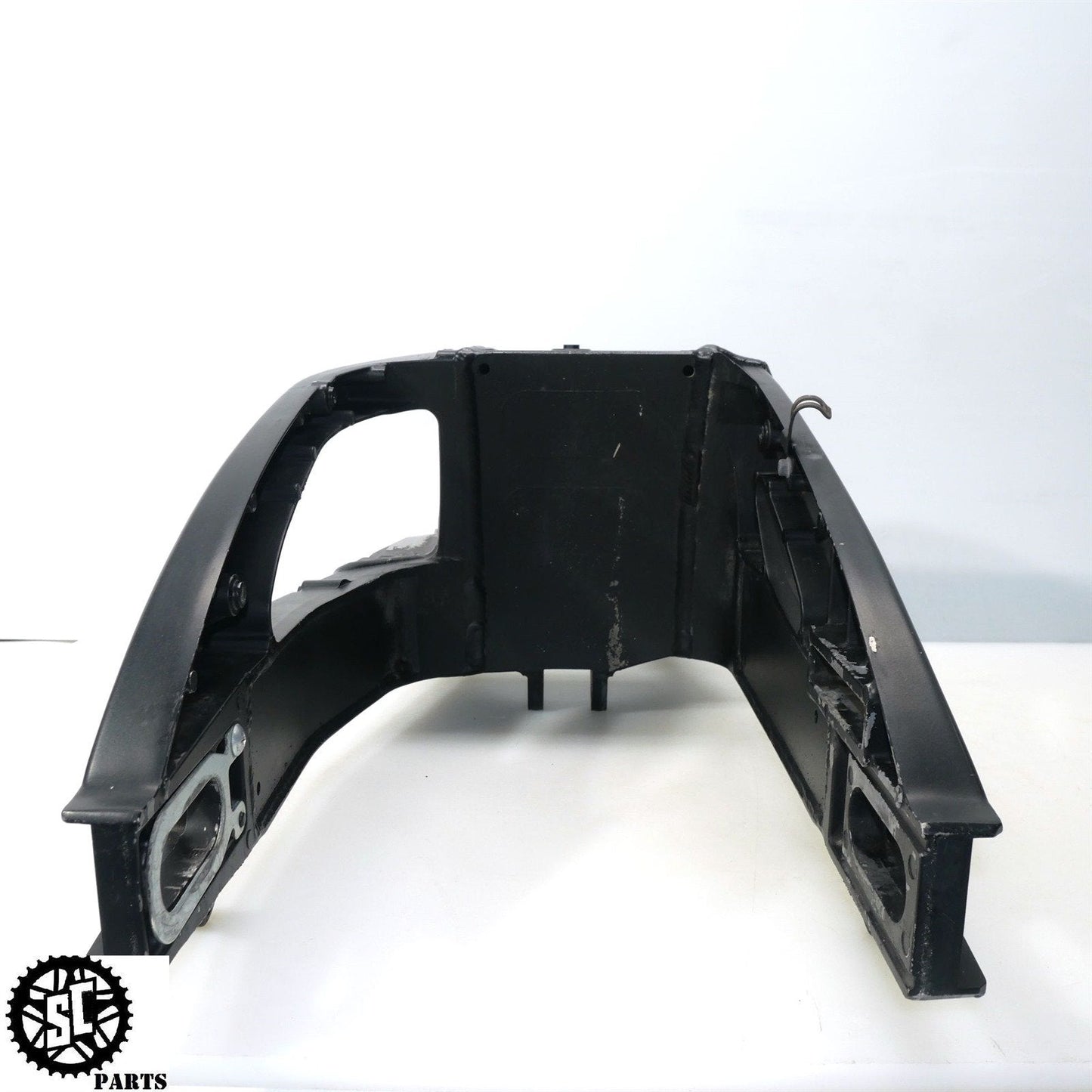 06 07 SUZUKI GSXR 600 REAR SWING ARM S03