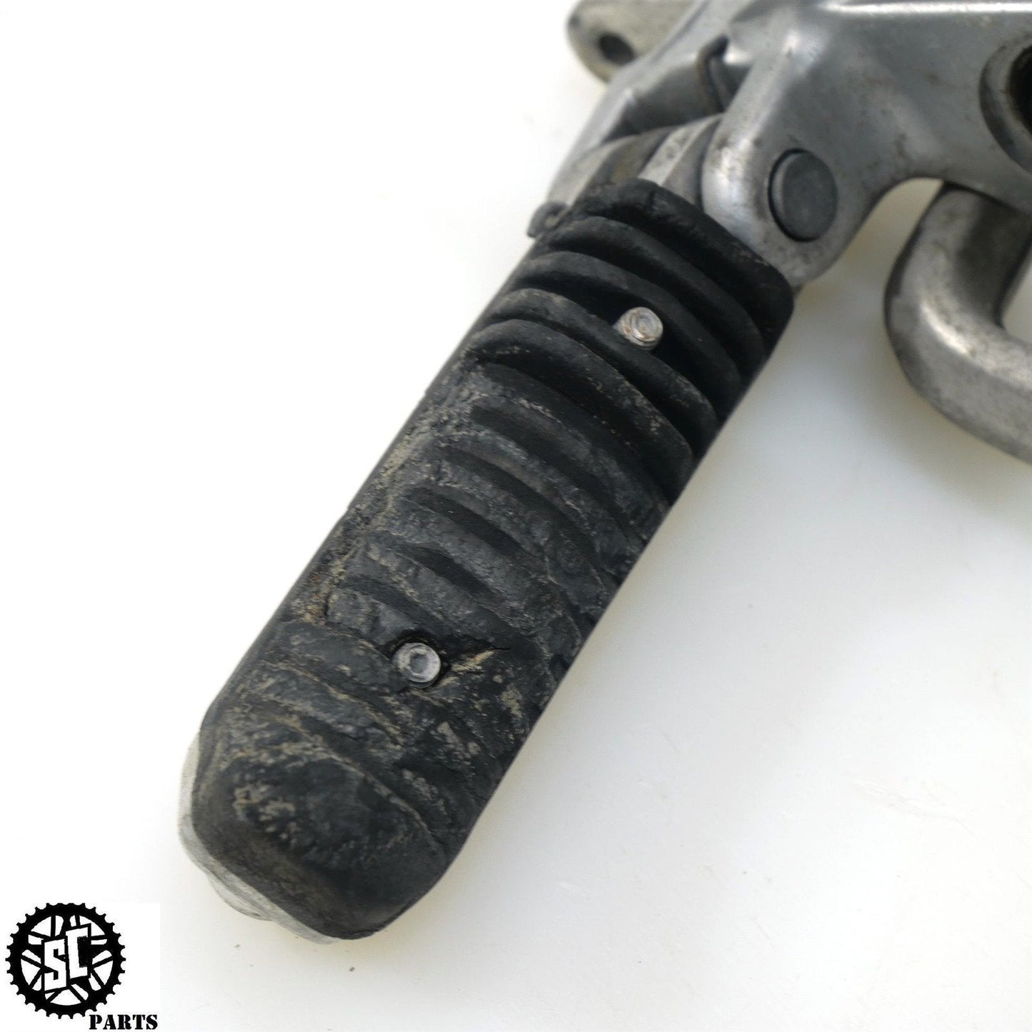 2001-2007 SUZUKI HAYABUSA FRONT RIGHT REARSET FOOT PEG BRAKE PEDAL S51