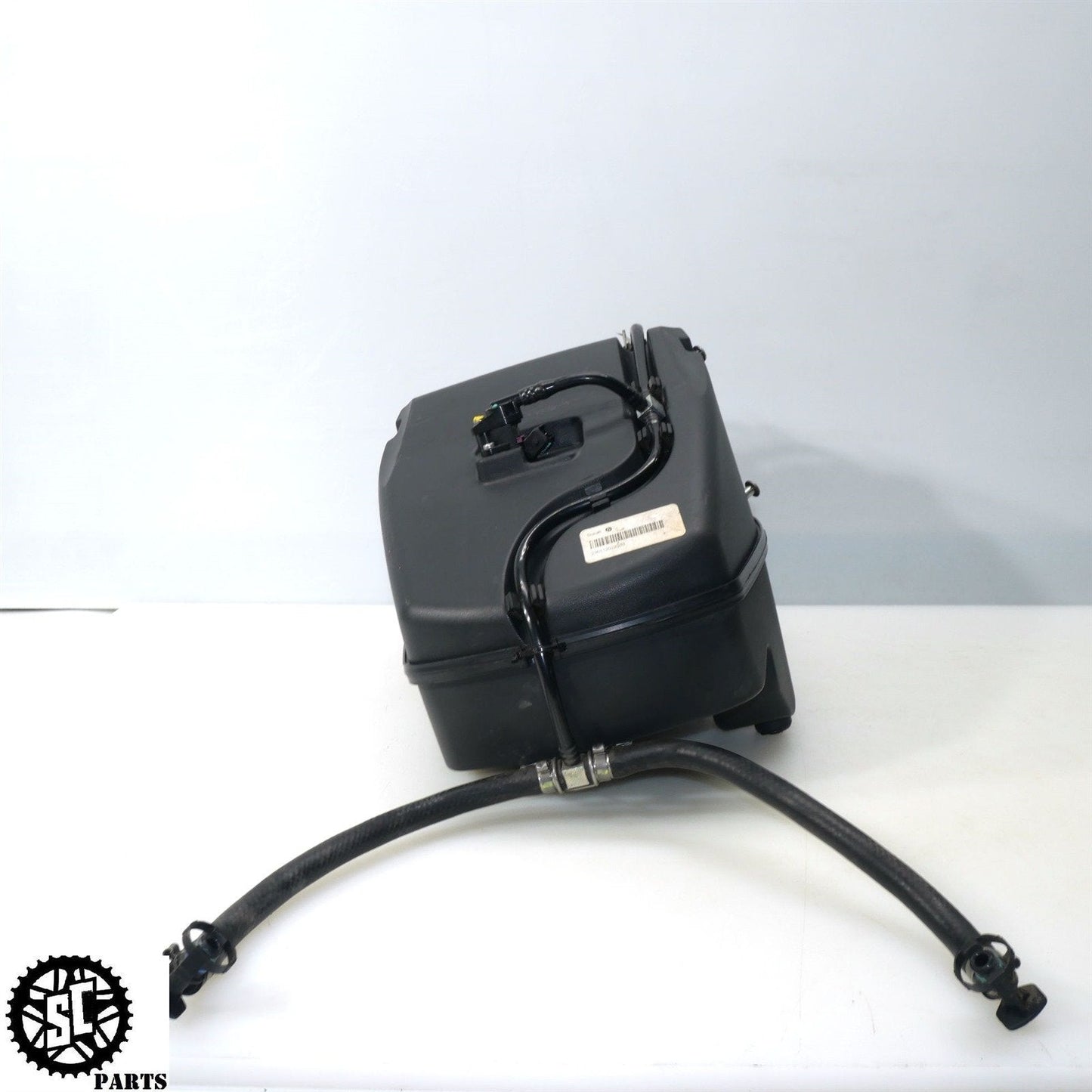 2007-2012 DUCATI 848 EVO AIR BOX FILTER HOUSING FUEL INJECTOR D34