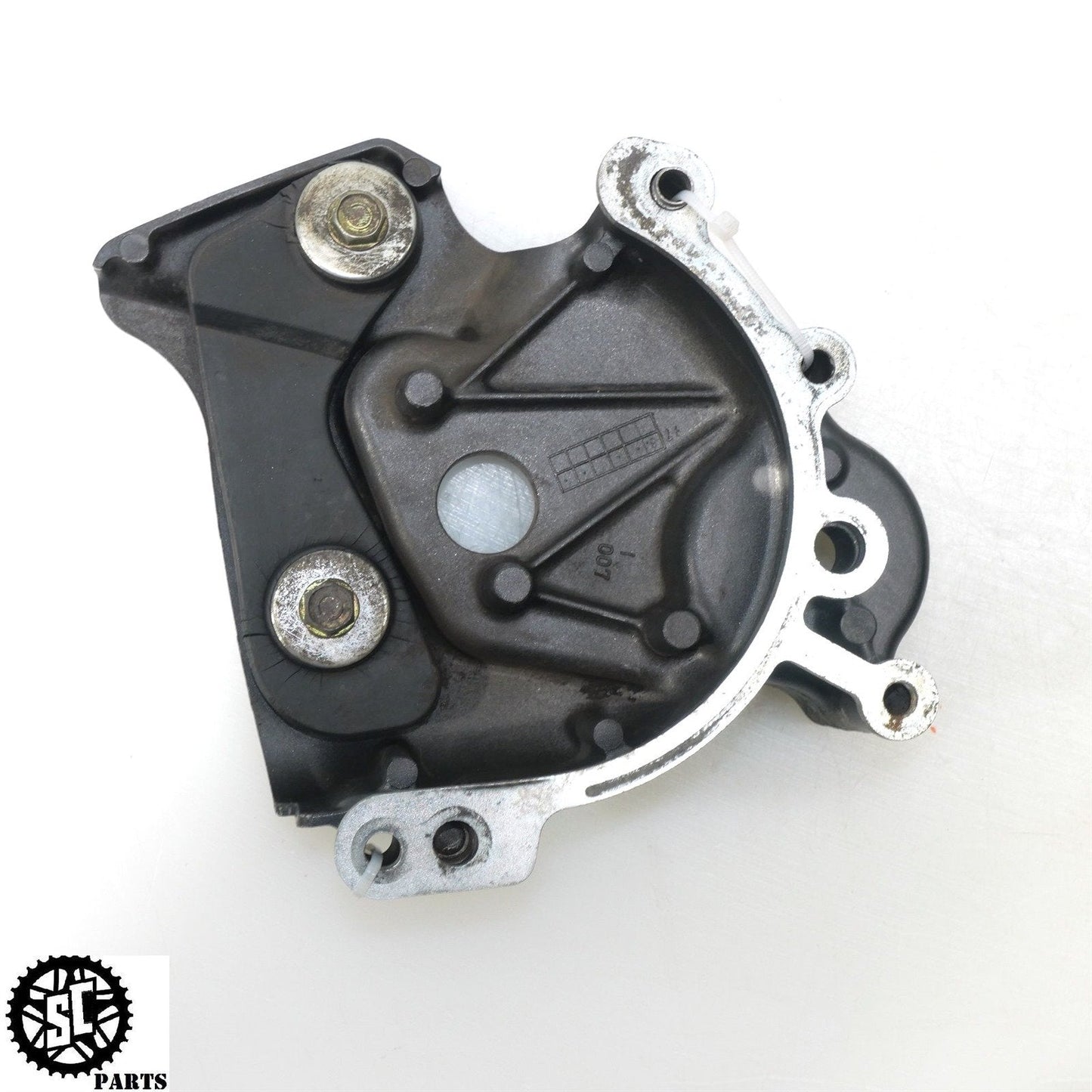 98 99 00 01 HONDA VFR800 FRONT SPROCKET COVER H30