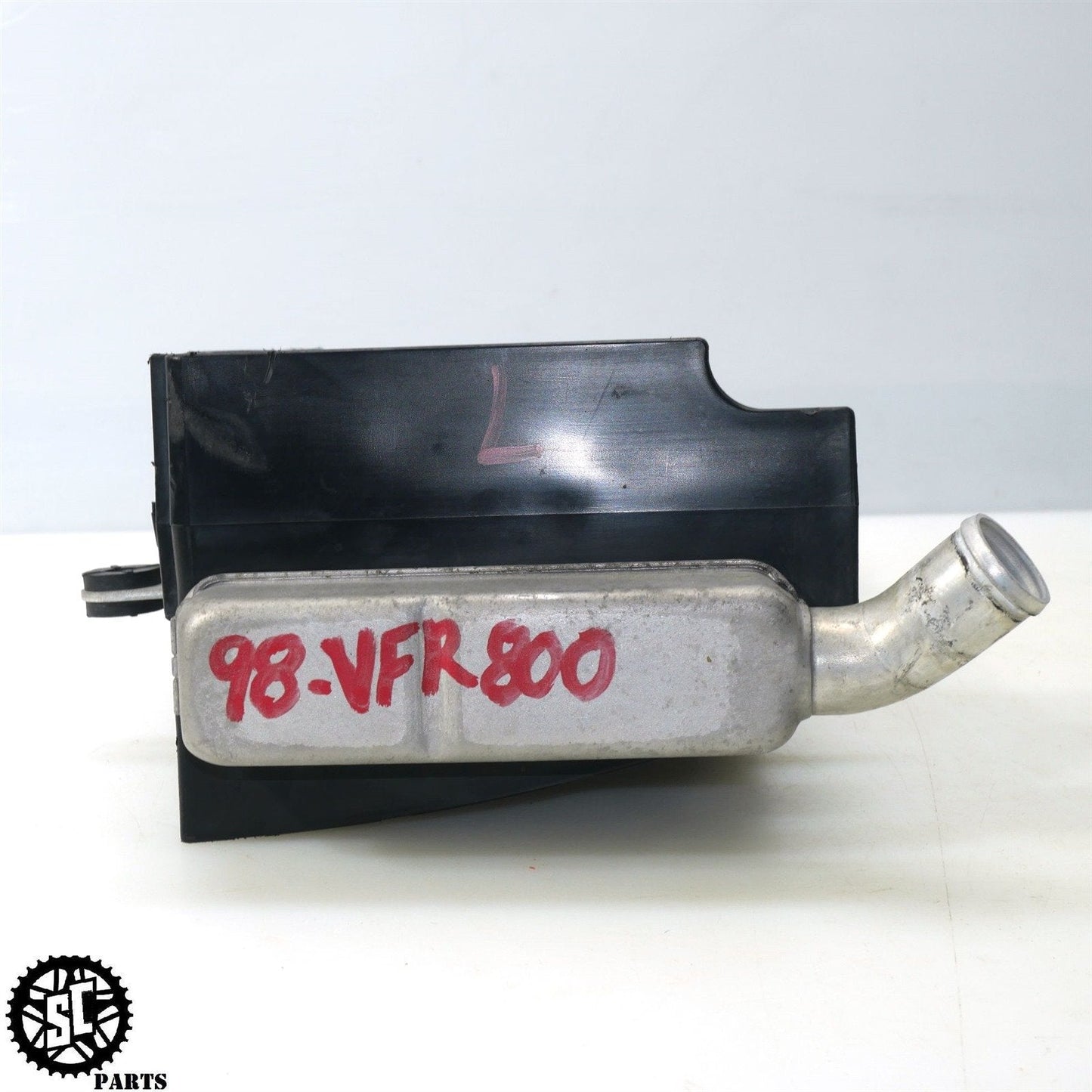 98 99 00 01 HONDA VFR800 LEFT RADIATOR NO LEAKS H30