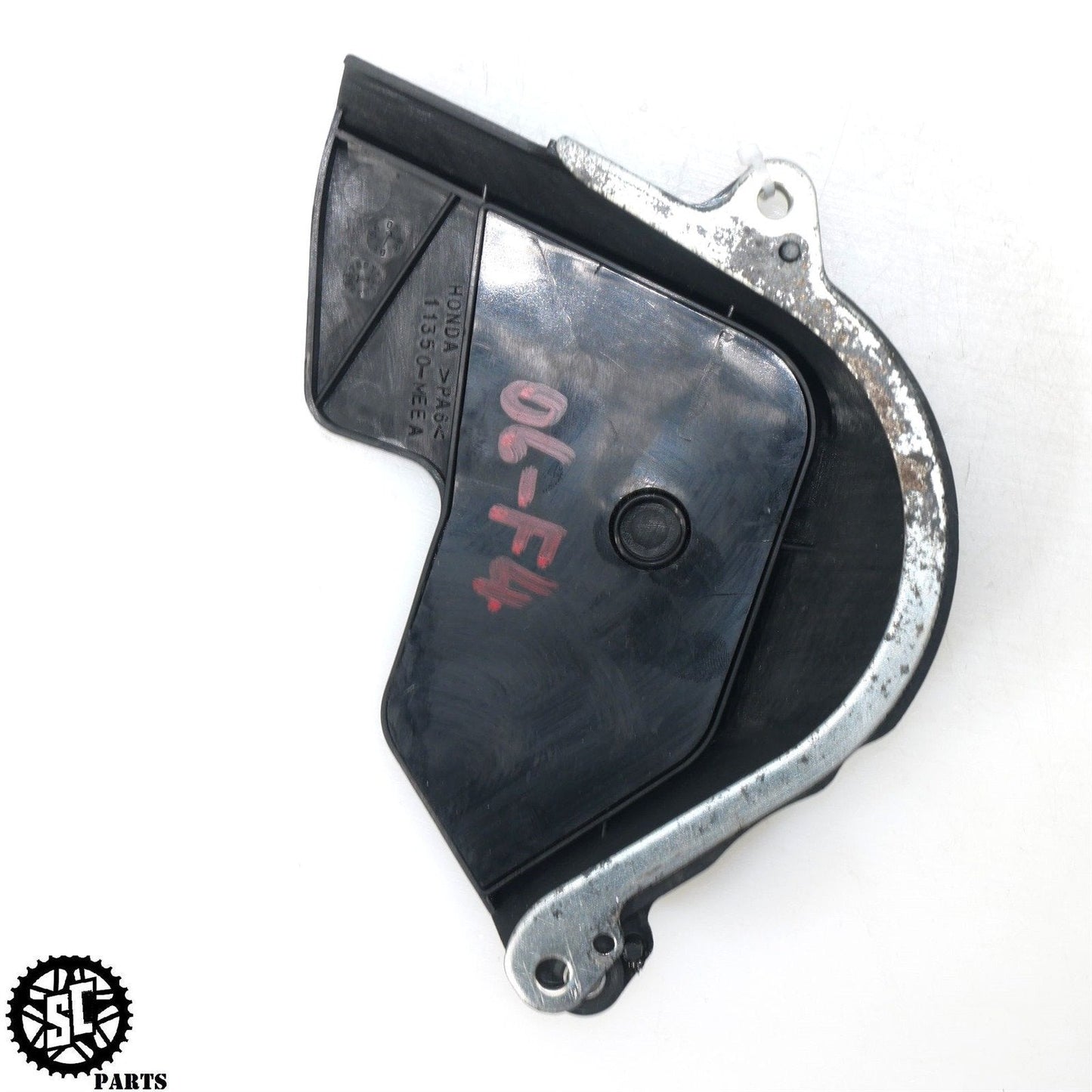 2005 2006 HONDA CBR600RR FRONT SPROCKET COVER H04