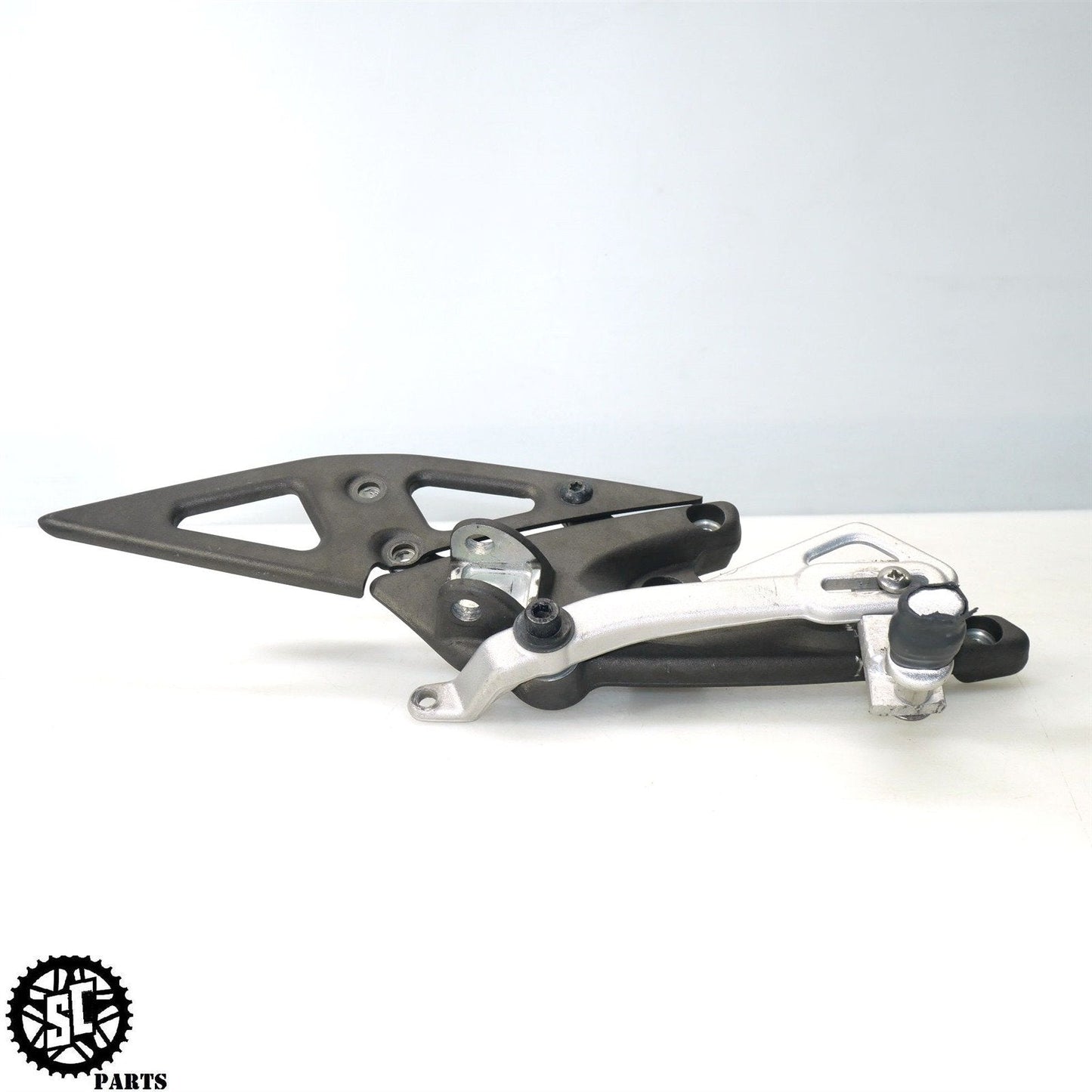 2008-2010 BUELL 1125R RIGHT REARSET FRONT FOOT PEG BRAKE PEDAL HB13