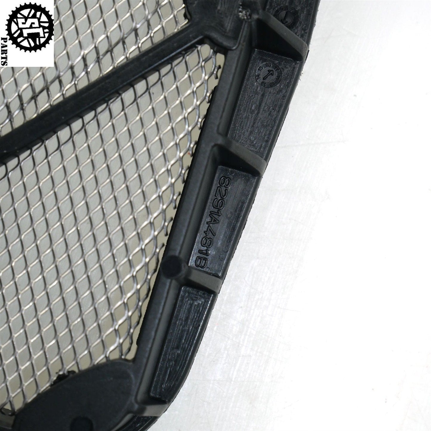 20-23 2021 DUCATI PANIGALE V2 AIR BOX FILTER GRILL 8291A481B D35