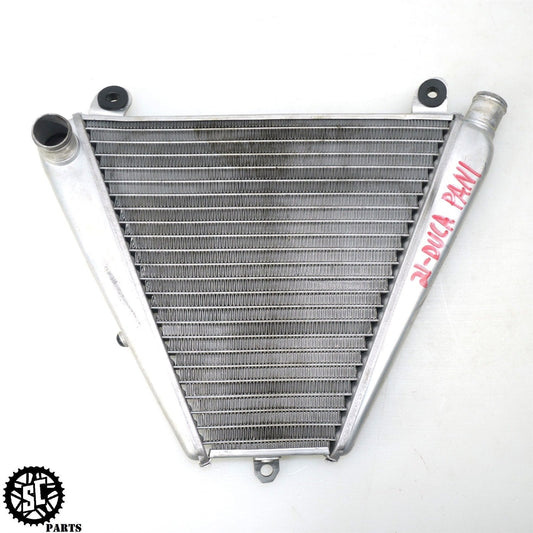 20-23 2021 DUCATI PANIGALE V2 LOWER RADIATOR OEM 54841211a D35