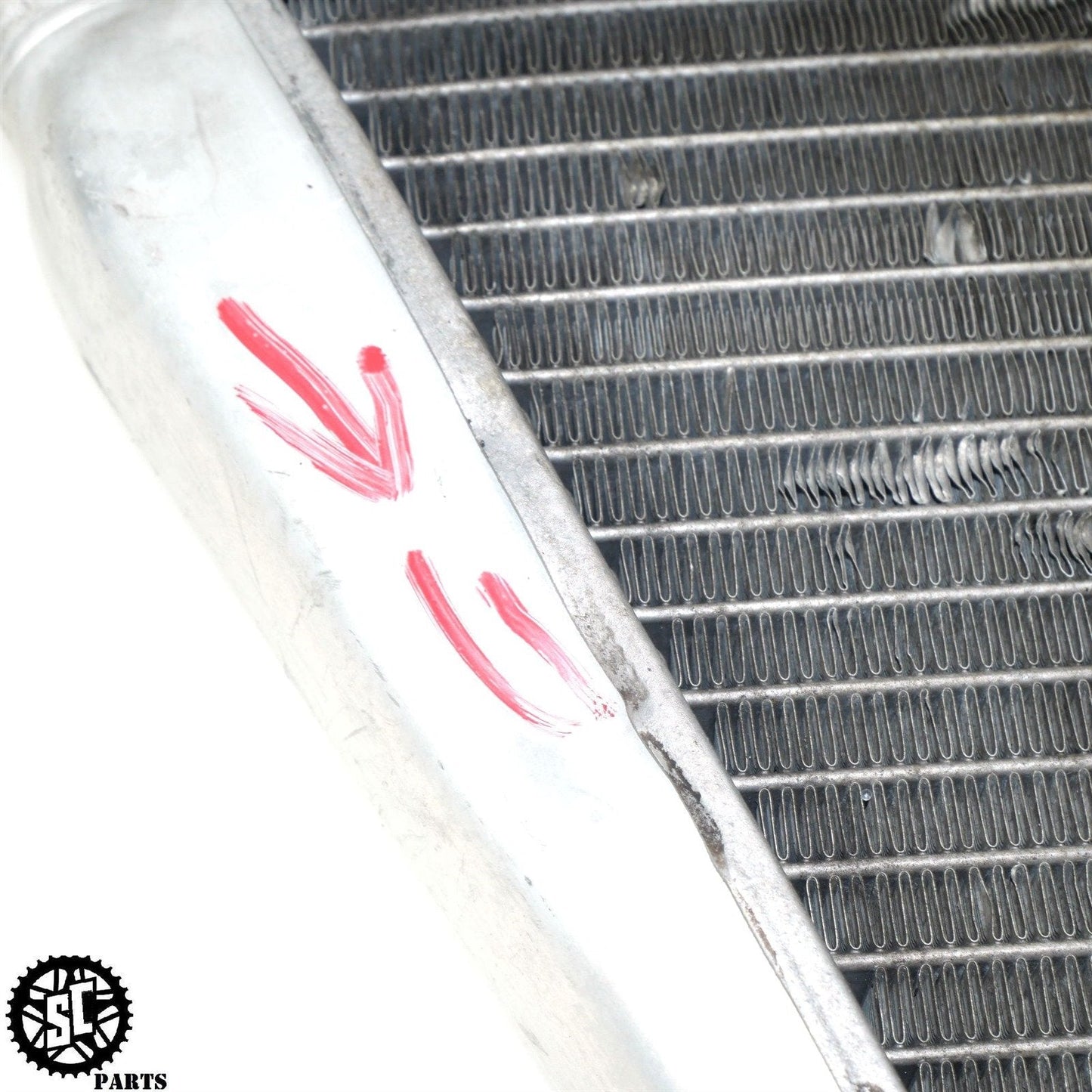 20-23 2021 DUCATI PANIGALE V2 LOWER RADIATOR OEM 54841211a D35