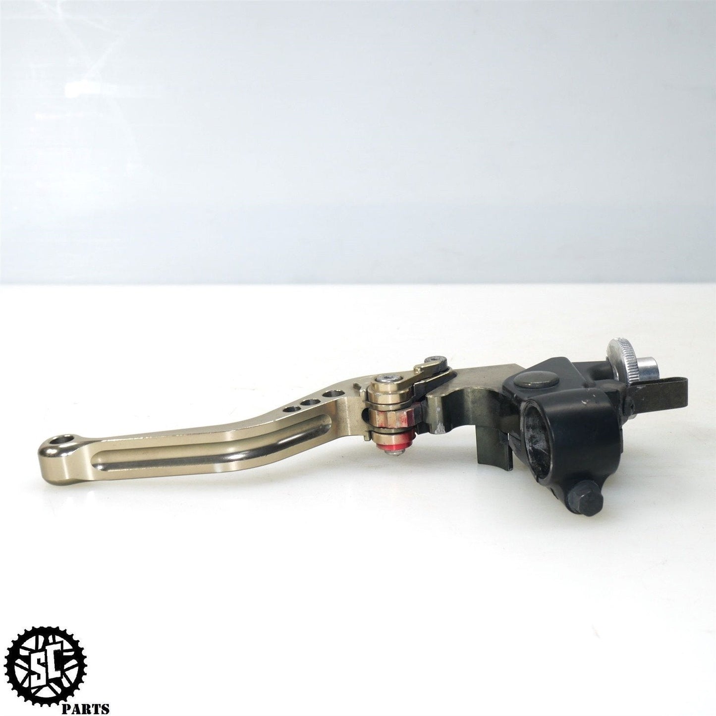 2013 09-16 SUZUKI GSXR 1000 CLUTCH PERCH CABLE ADJUSTER LEVER BRACKET S58
