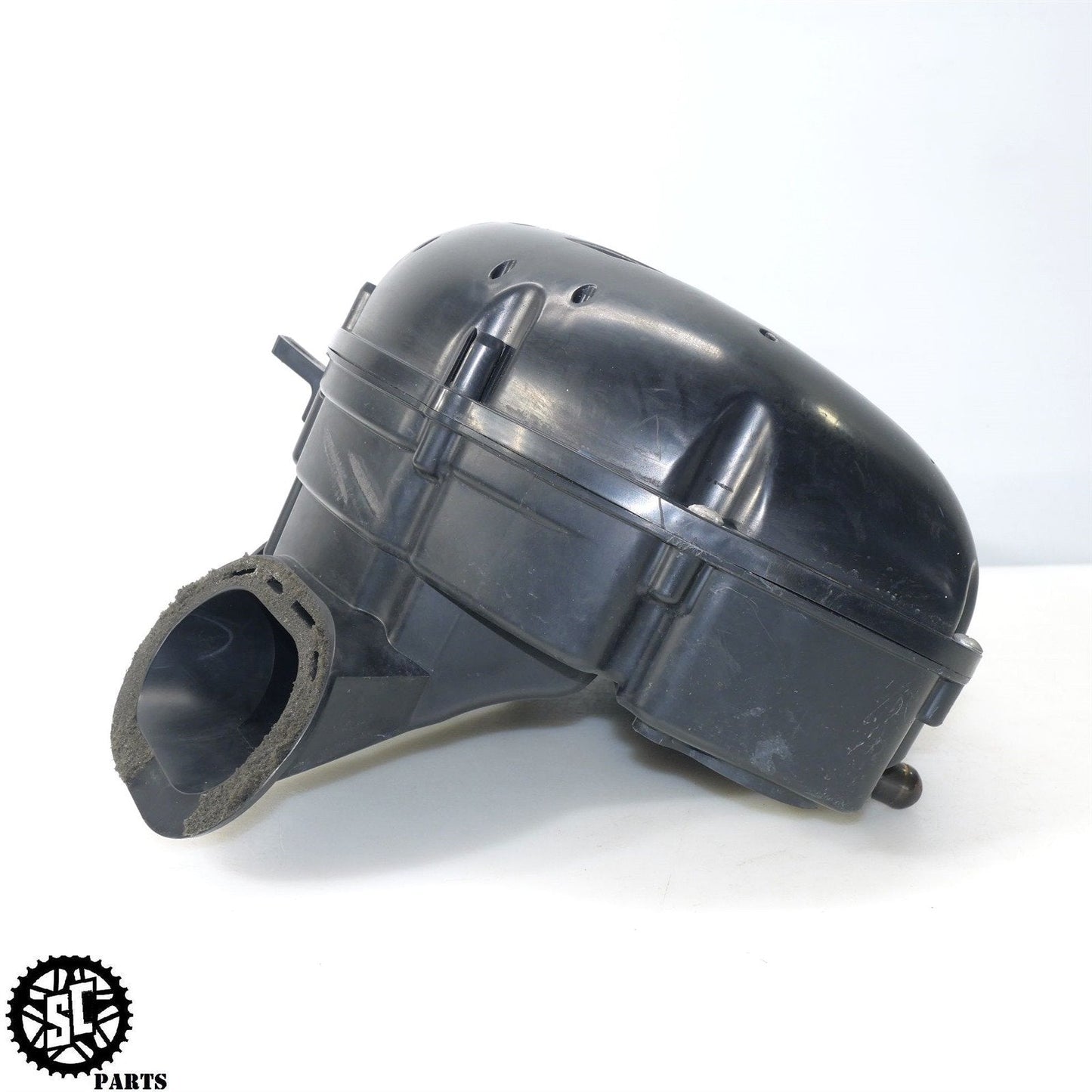 2013 09-16 SUZUKI GSXR 1000 AIRBOX FILTER HOUSING S58