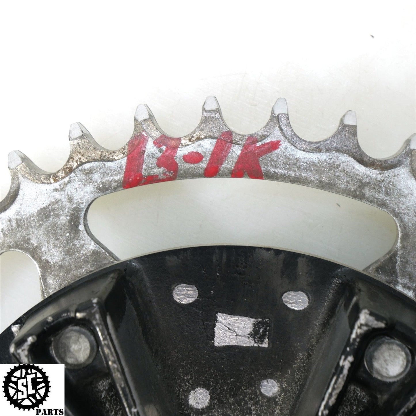 2013 09-16 SUZUKI GSXR 1000 REAR WHEEL HUB SPROCKET CARRIER 42T 64511-47H10 S58